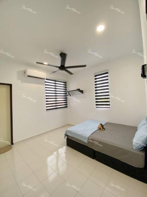 Four-Bedroom House photo 2