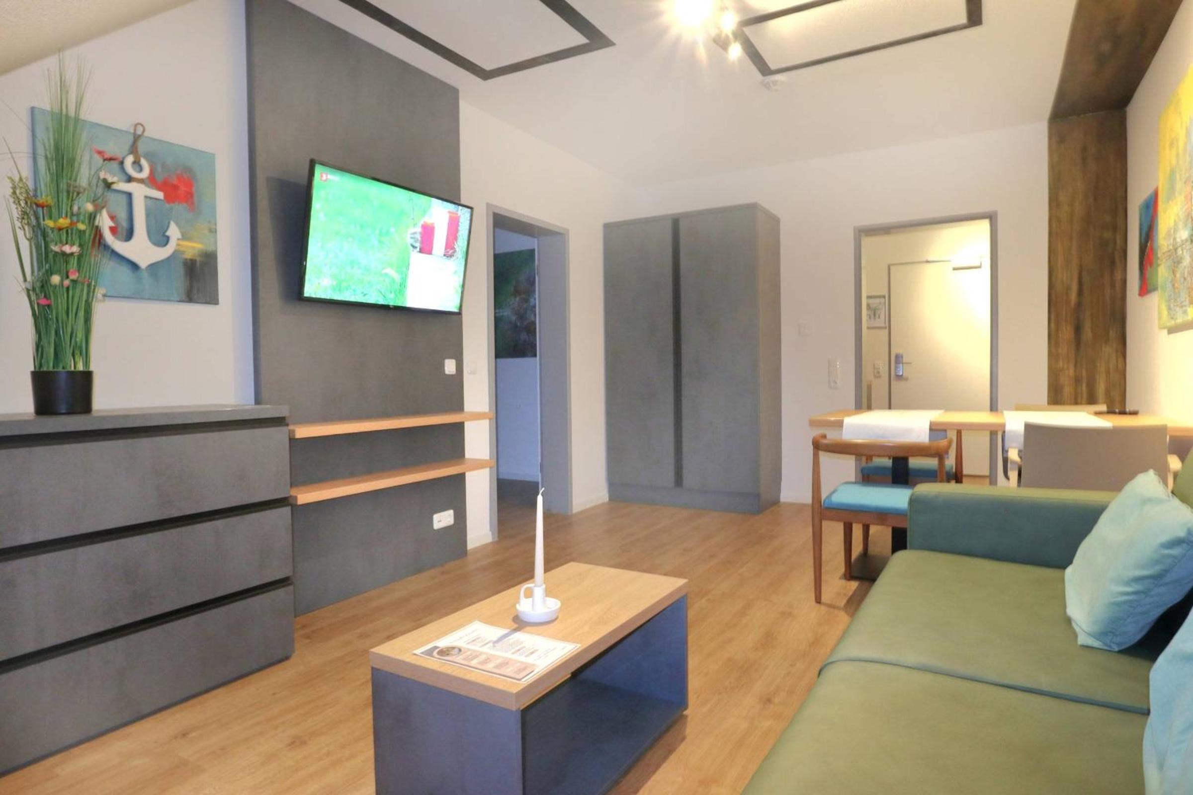 Apartment with Lake View photo 2