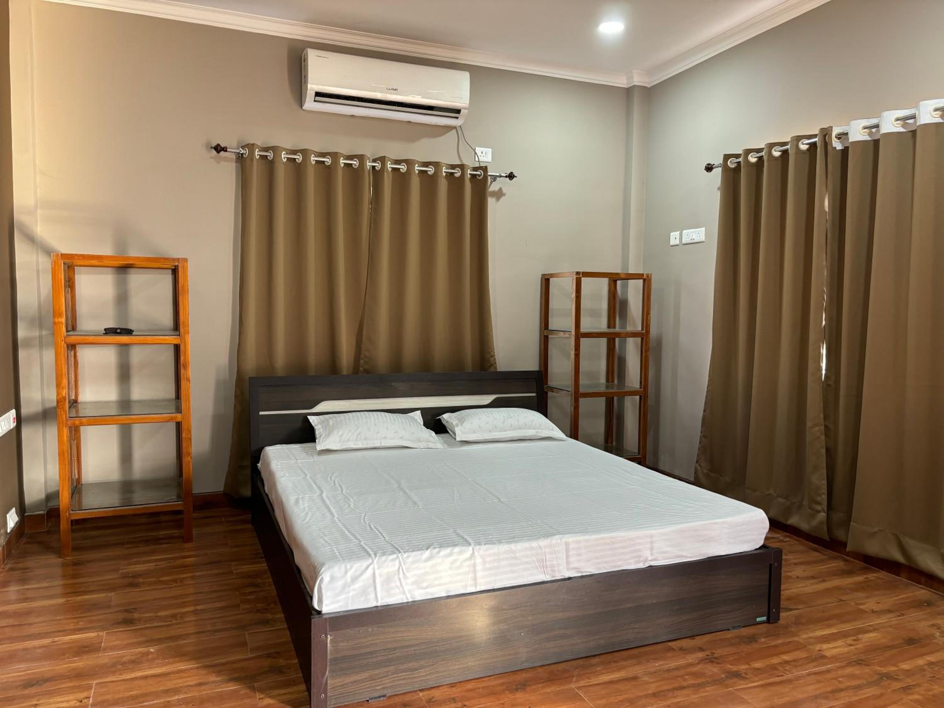 Double Room With Private Bathroom photo 3