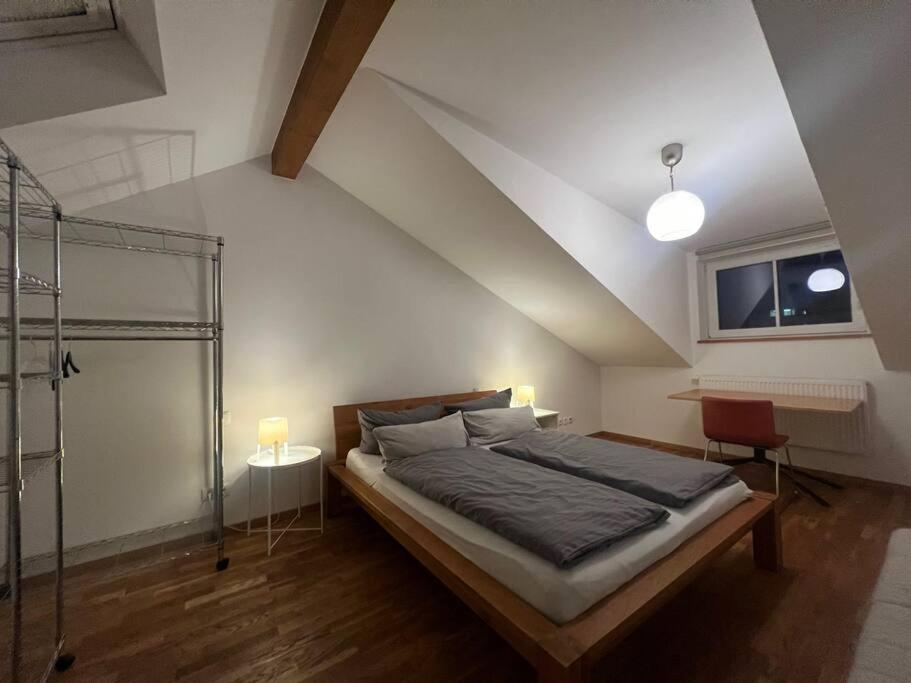 One-Bedroom Apartment photo 2