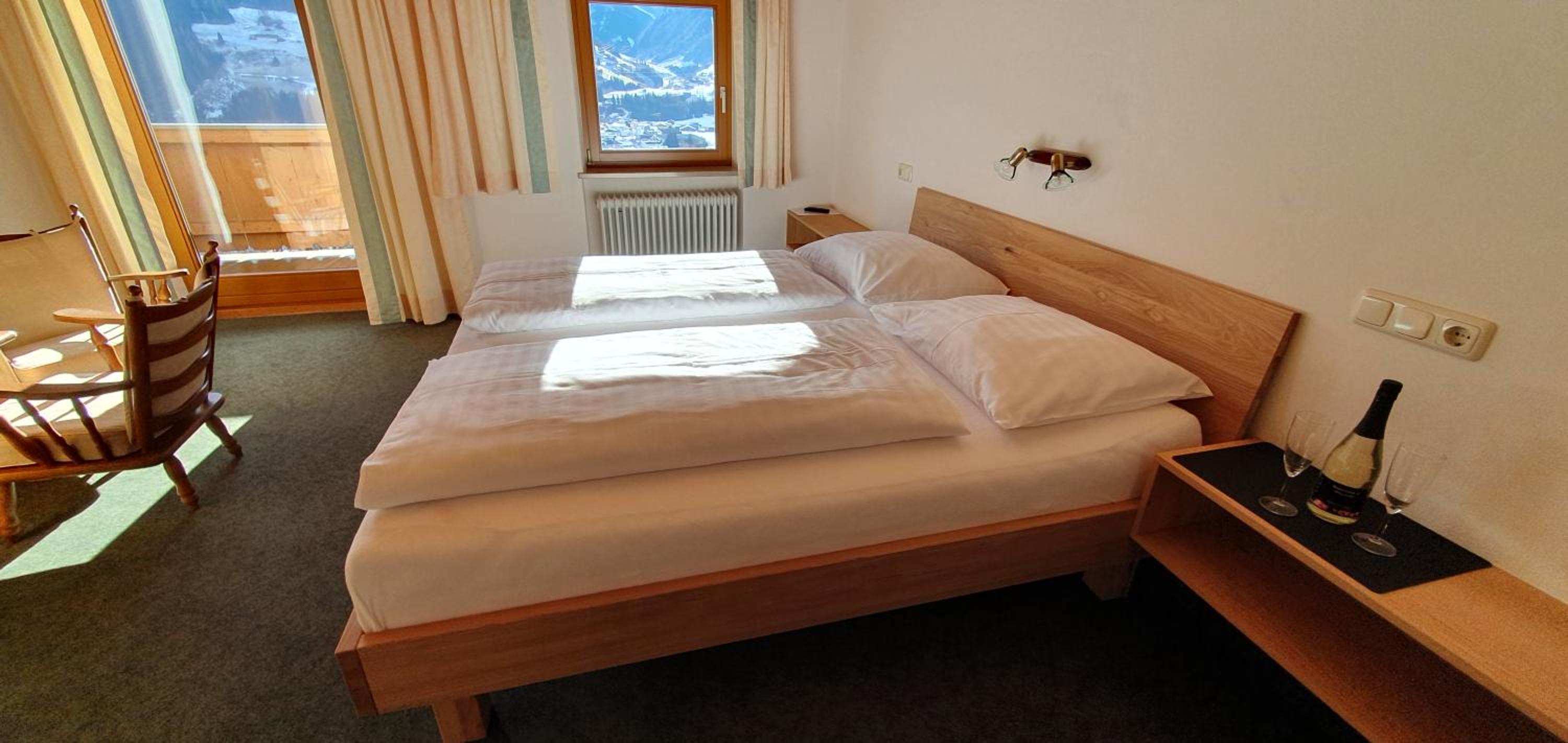 Double Room with Balcony photo 3