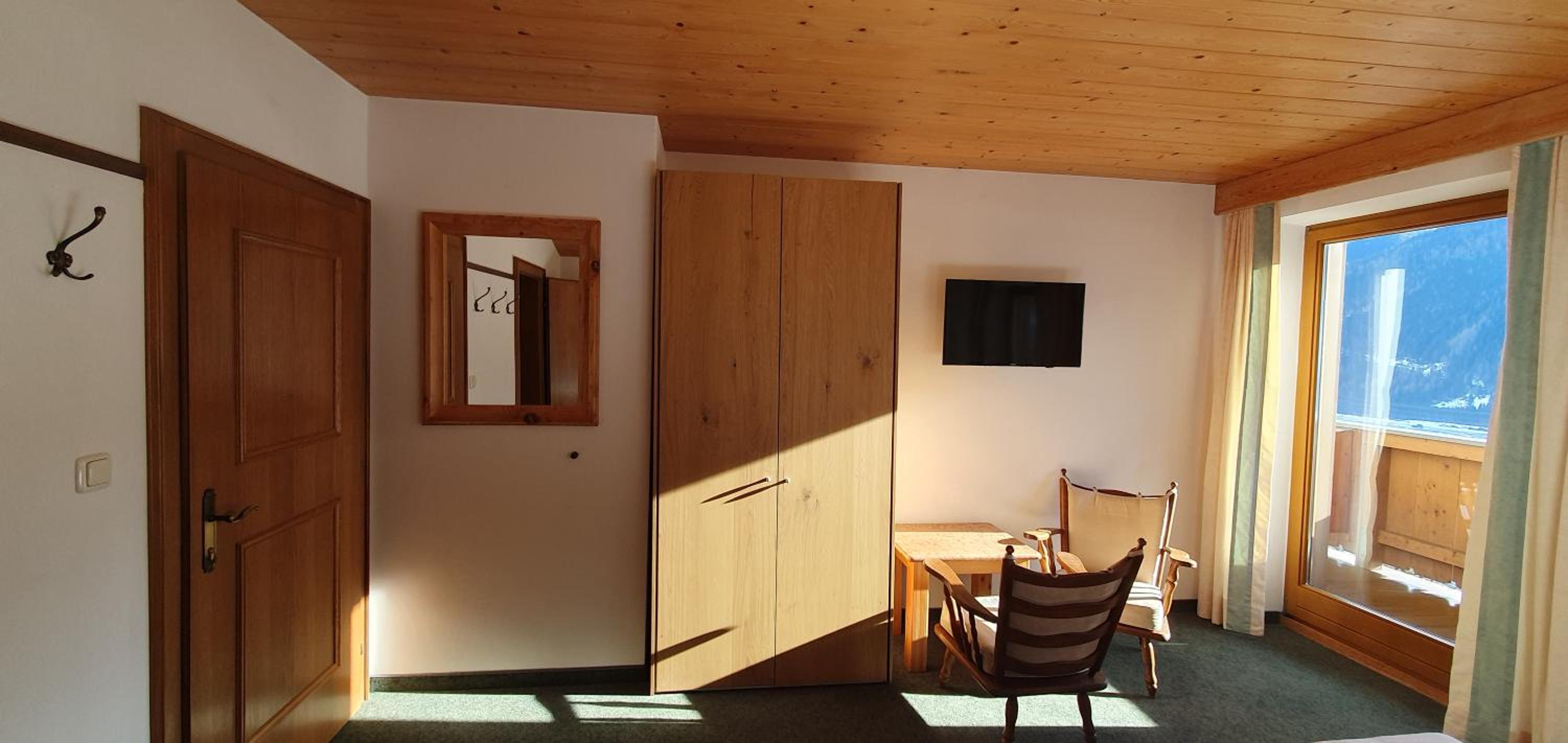 Double Room with Balcony photo 2