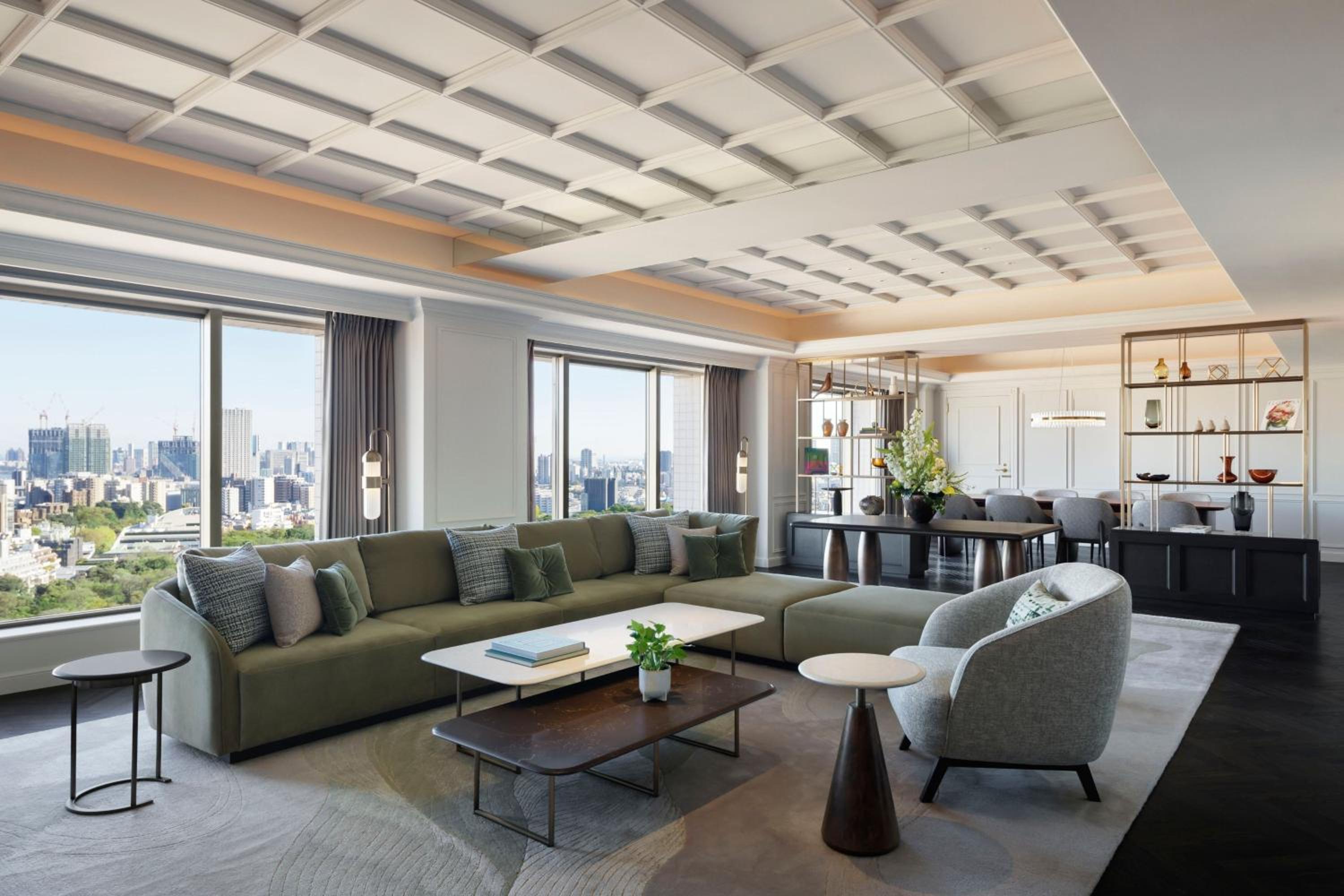 One-Bedroom Presidential King Suite – Club Lounge Access photo
