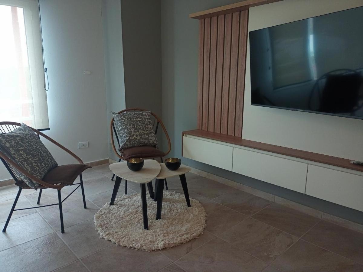 One-Bedroom Apartment photo 3