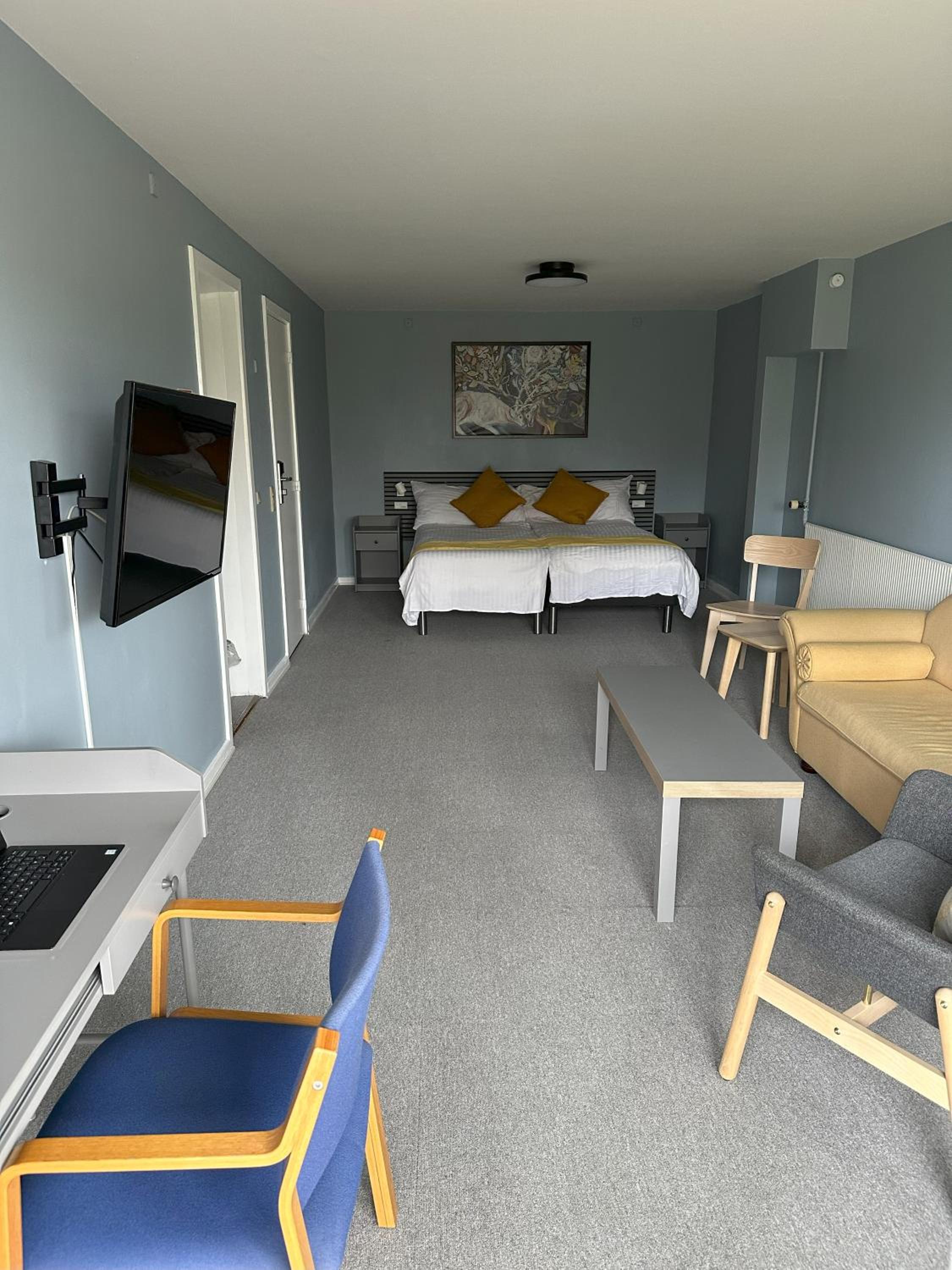 Double Room with Private Bathroom - Photo 1
