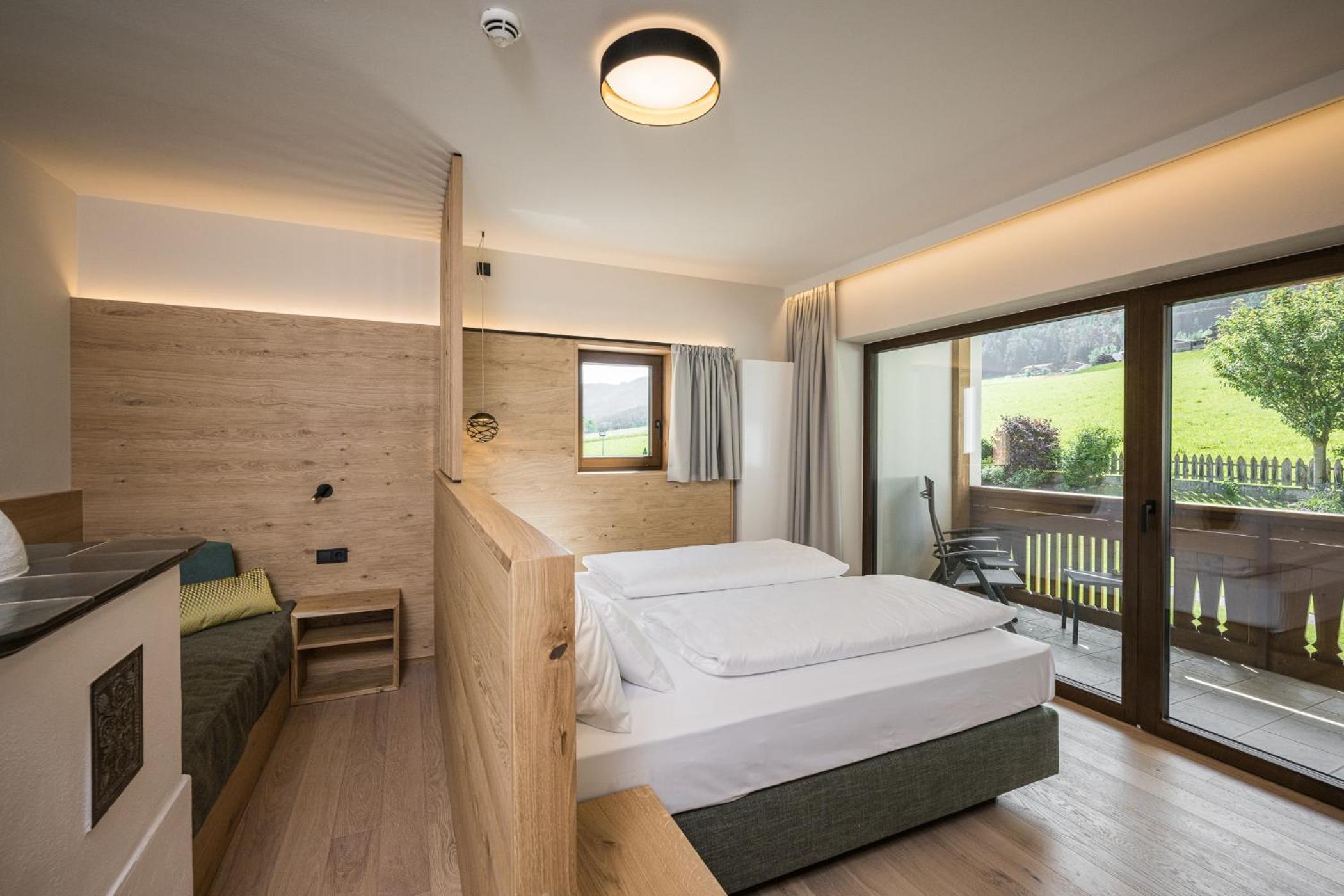 Suite with Mountain View photo 2
