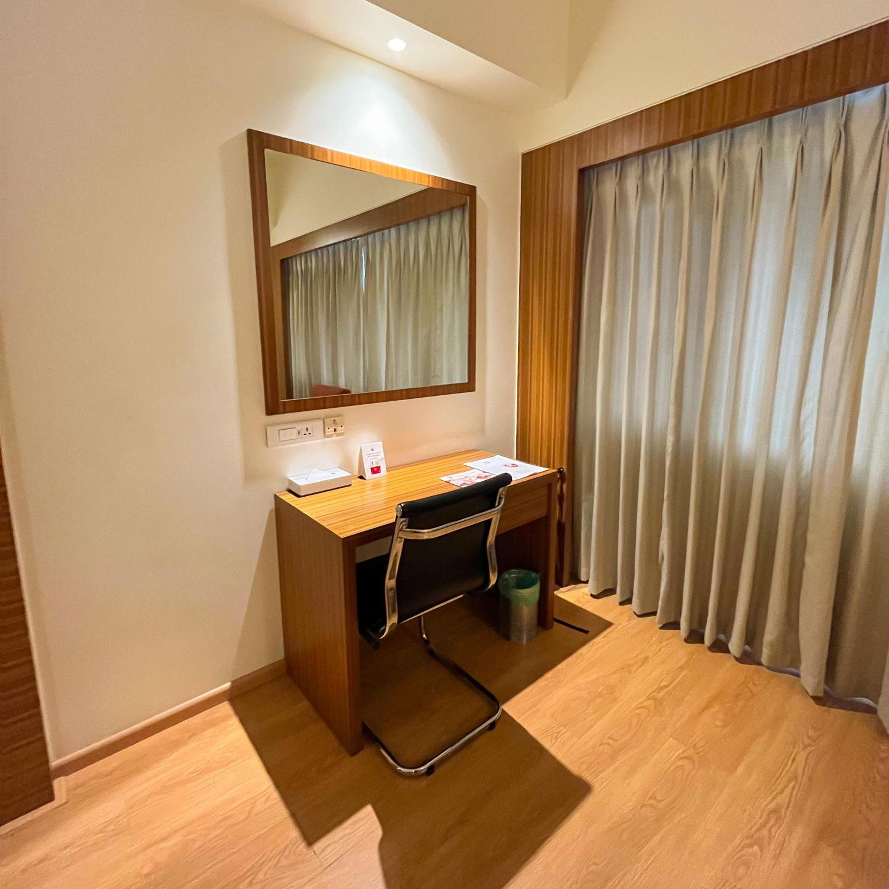 Executive Twin Room - Photo 2