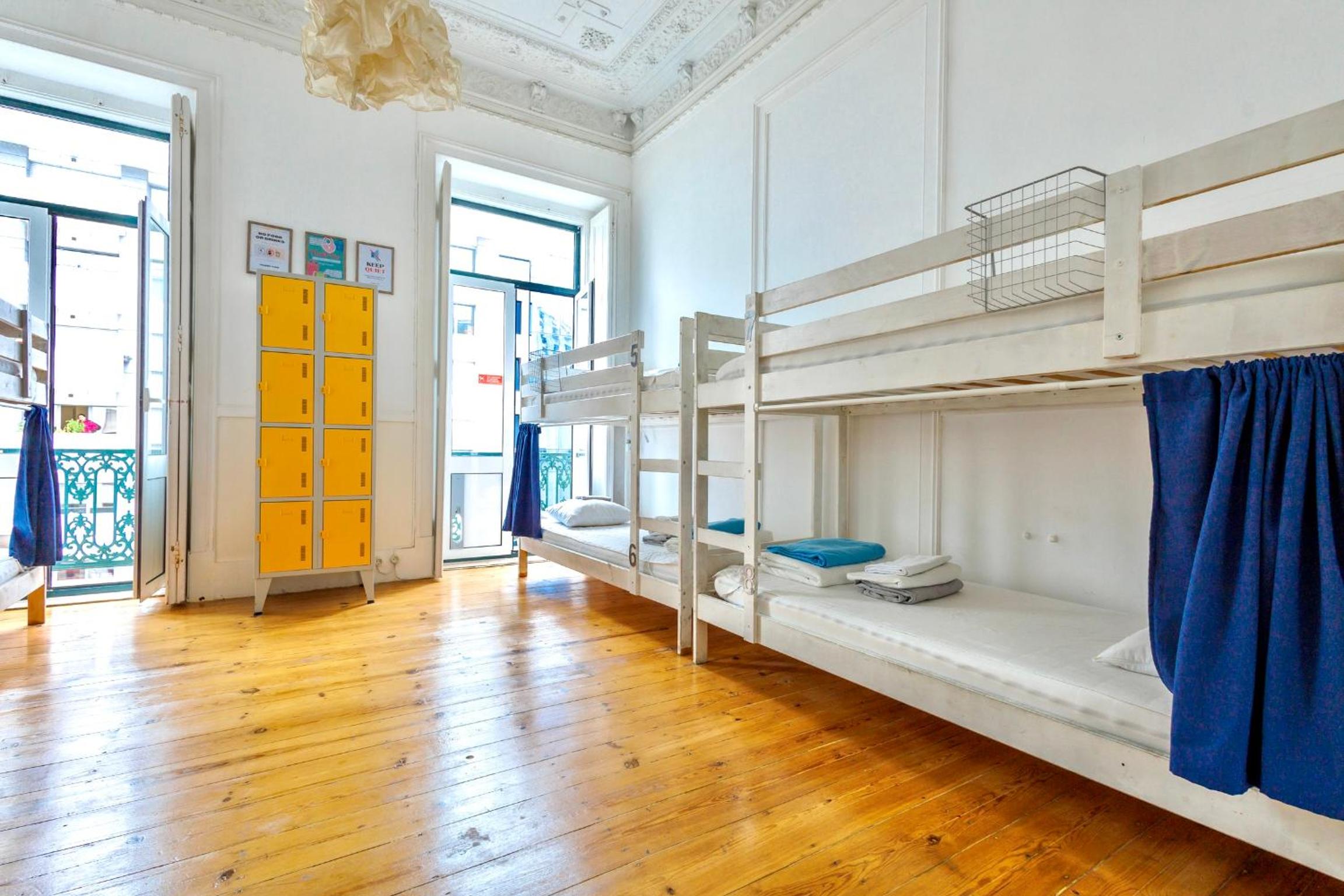 Bed in 8-Bed Mixed Dormitory Room photo 2
