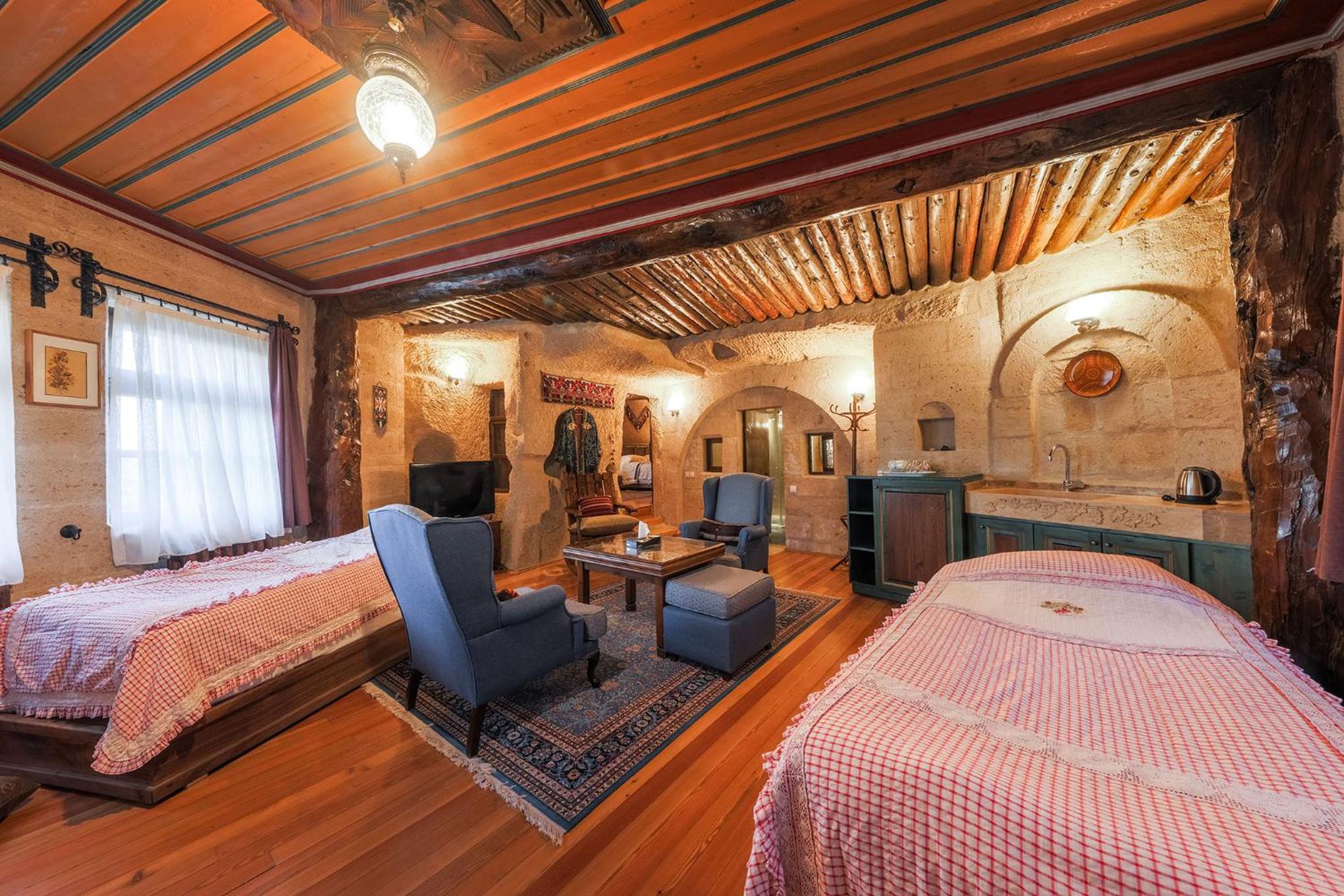 Family Suite - Photo 3