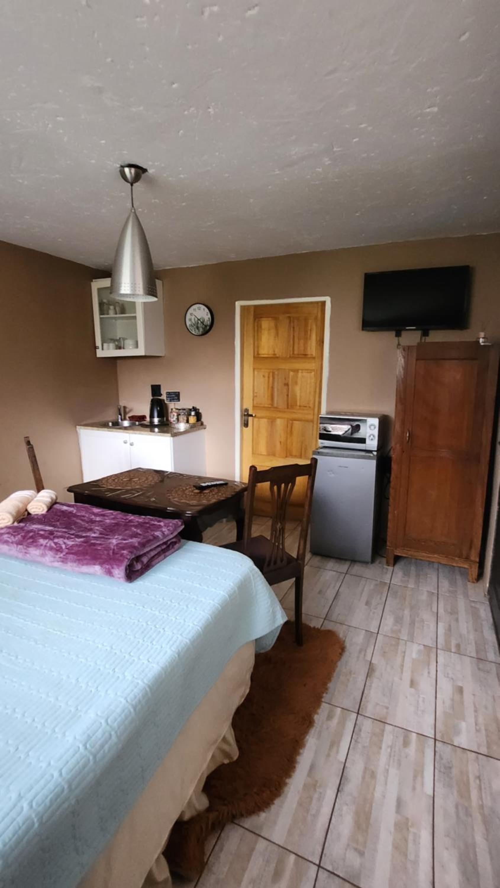 Deluxe Double Room - Photo 13