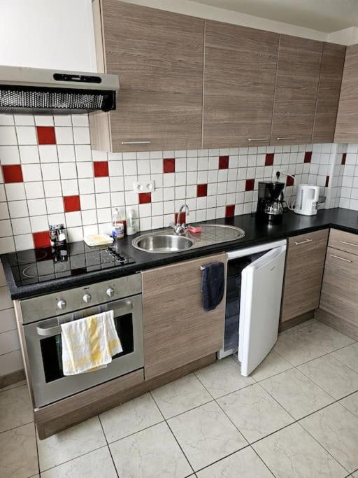 Two-Bedroom House photo 2