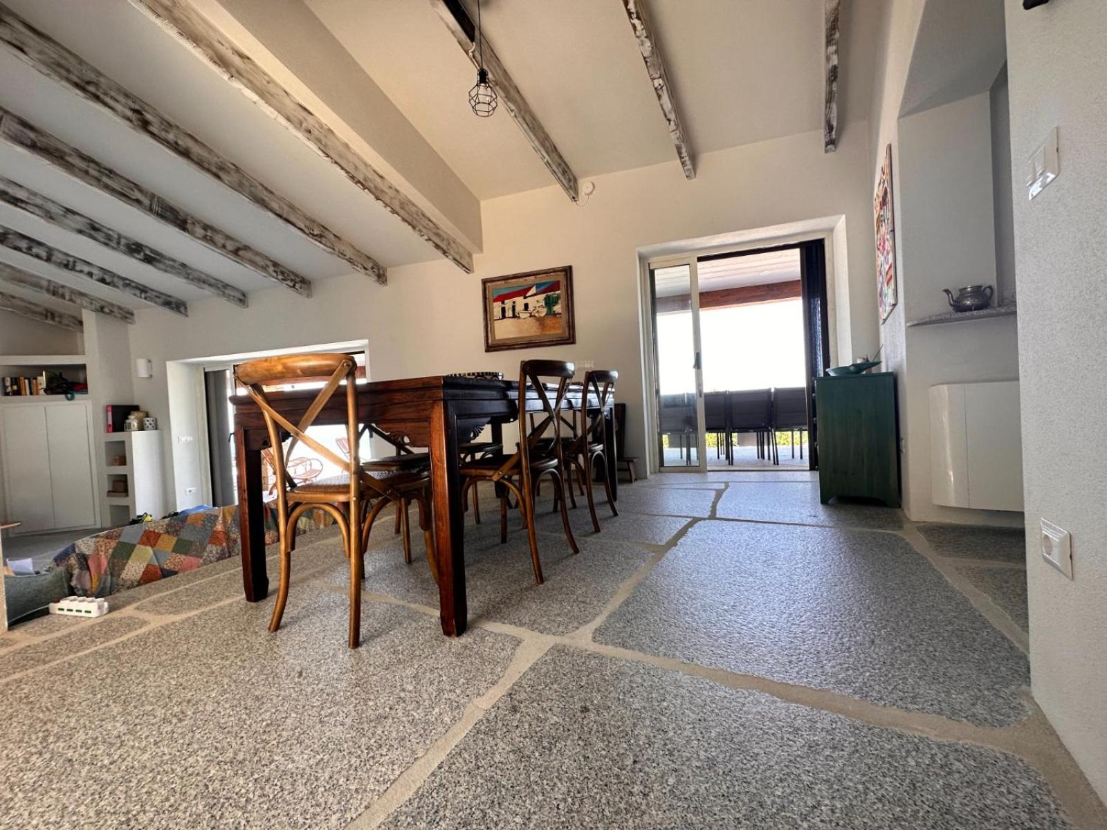 Villa photo 3
