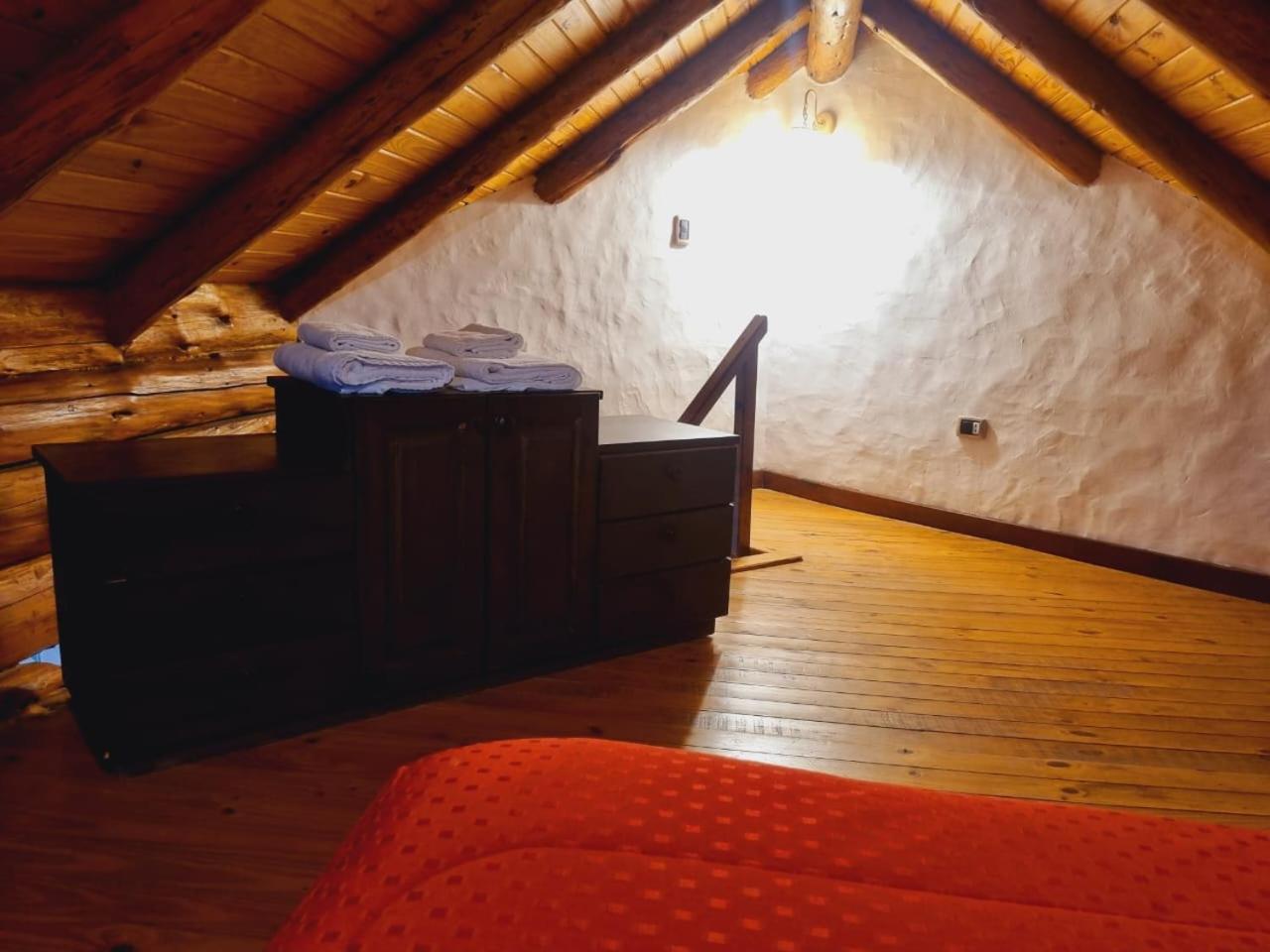 Apartment with Mountain View photo 2
