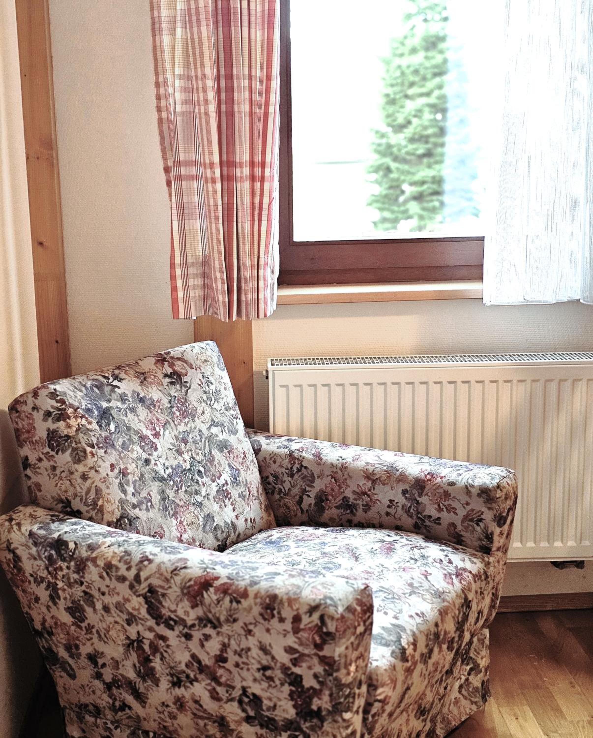 Single Room with Private Bathroom