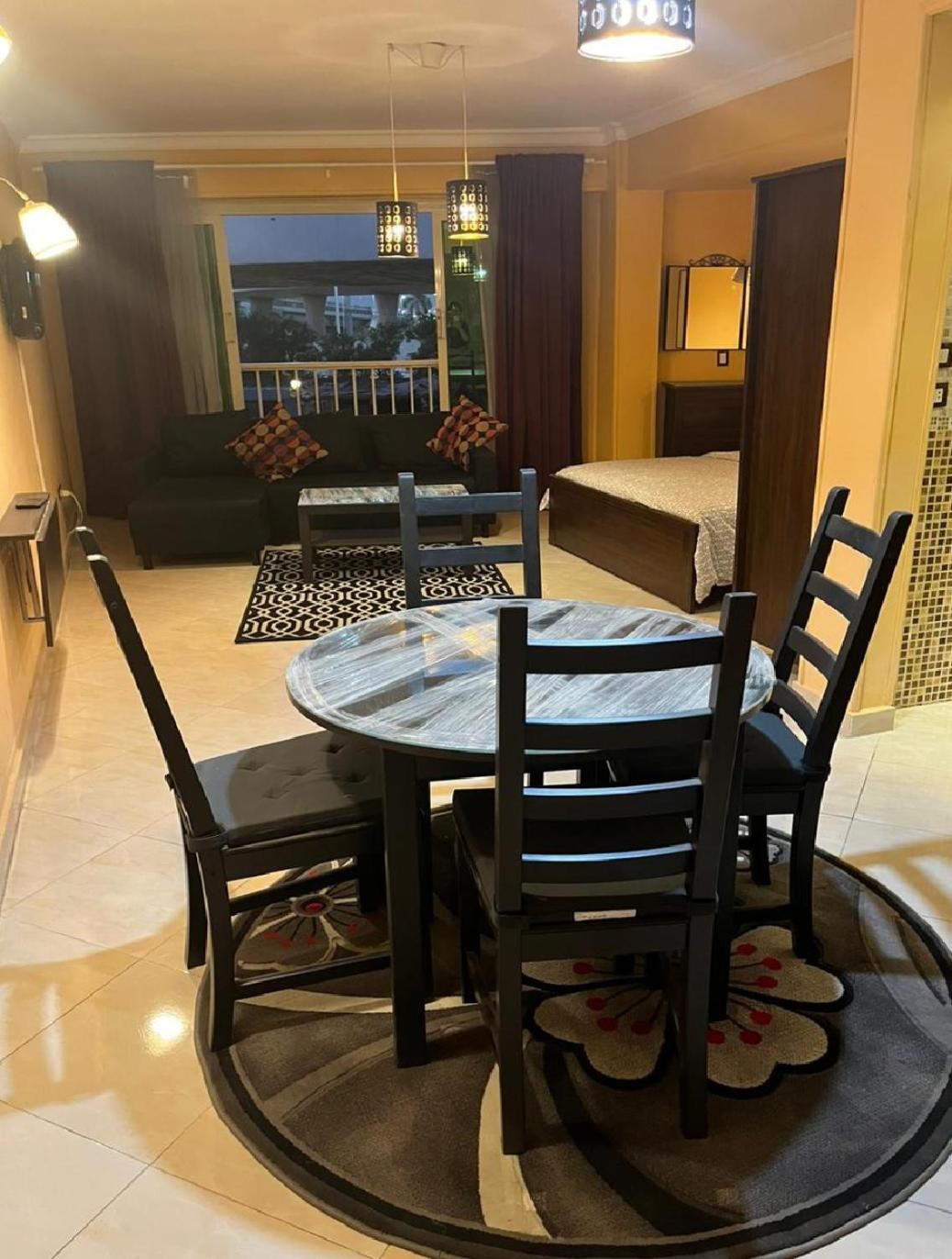 Deluxe King Studio