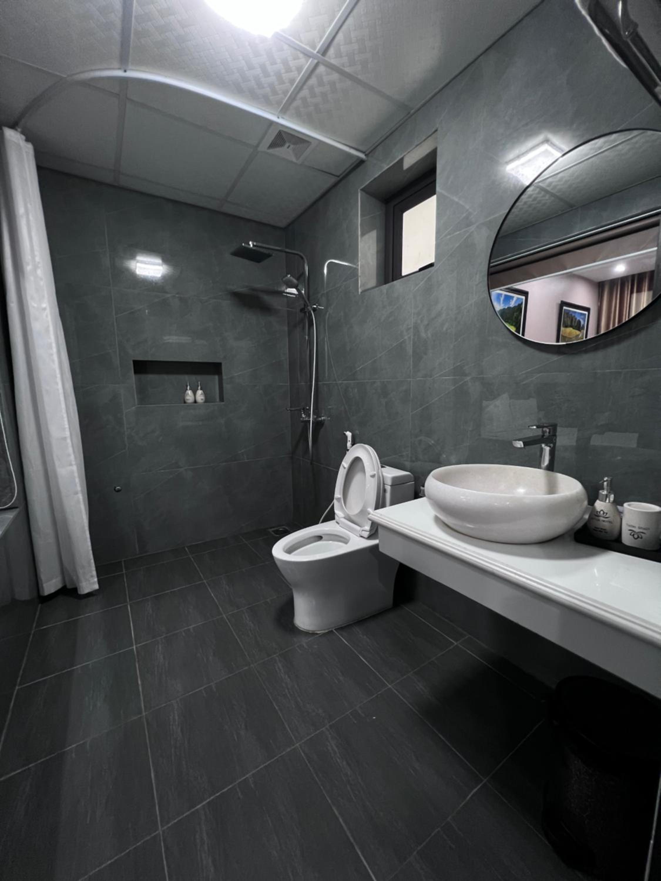 Double Room with Pool View - Photo 3