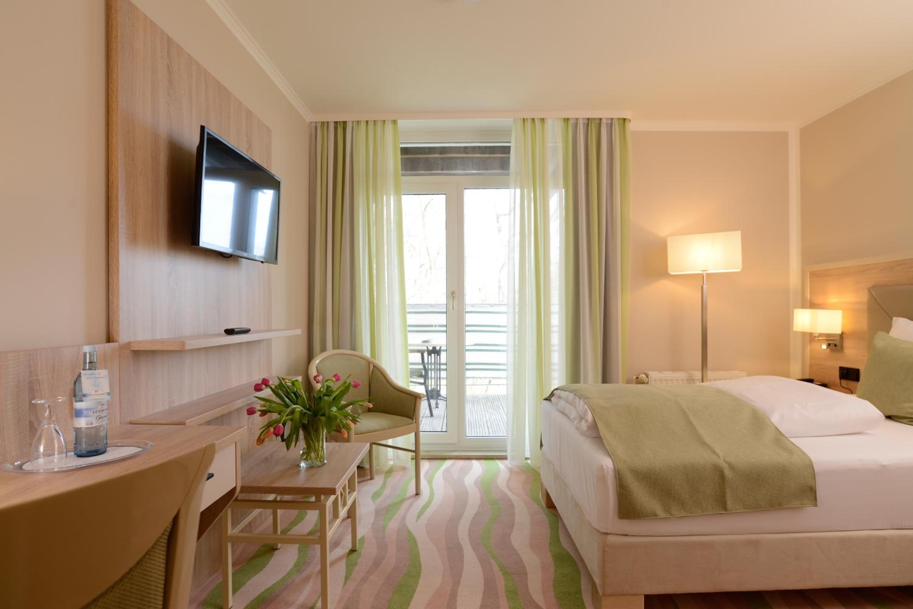 Single Room photo 2