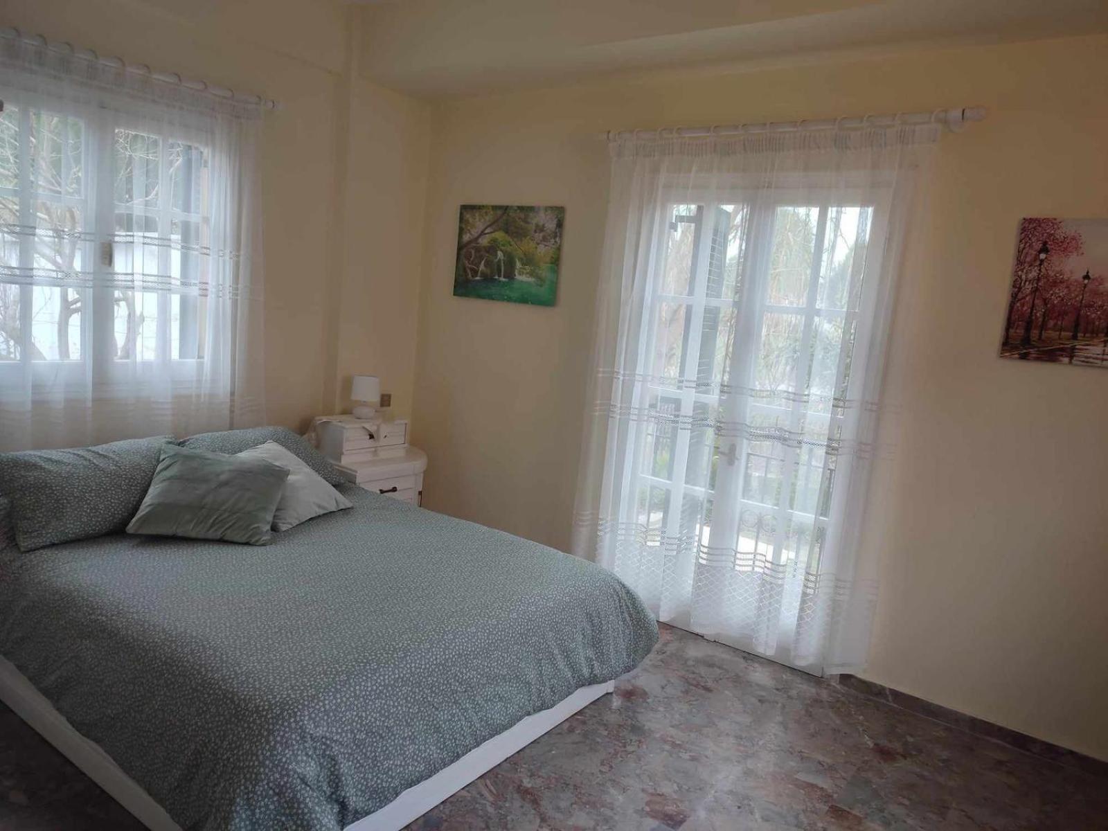 One-Bedroom Apartment - Photo 6