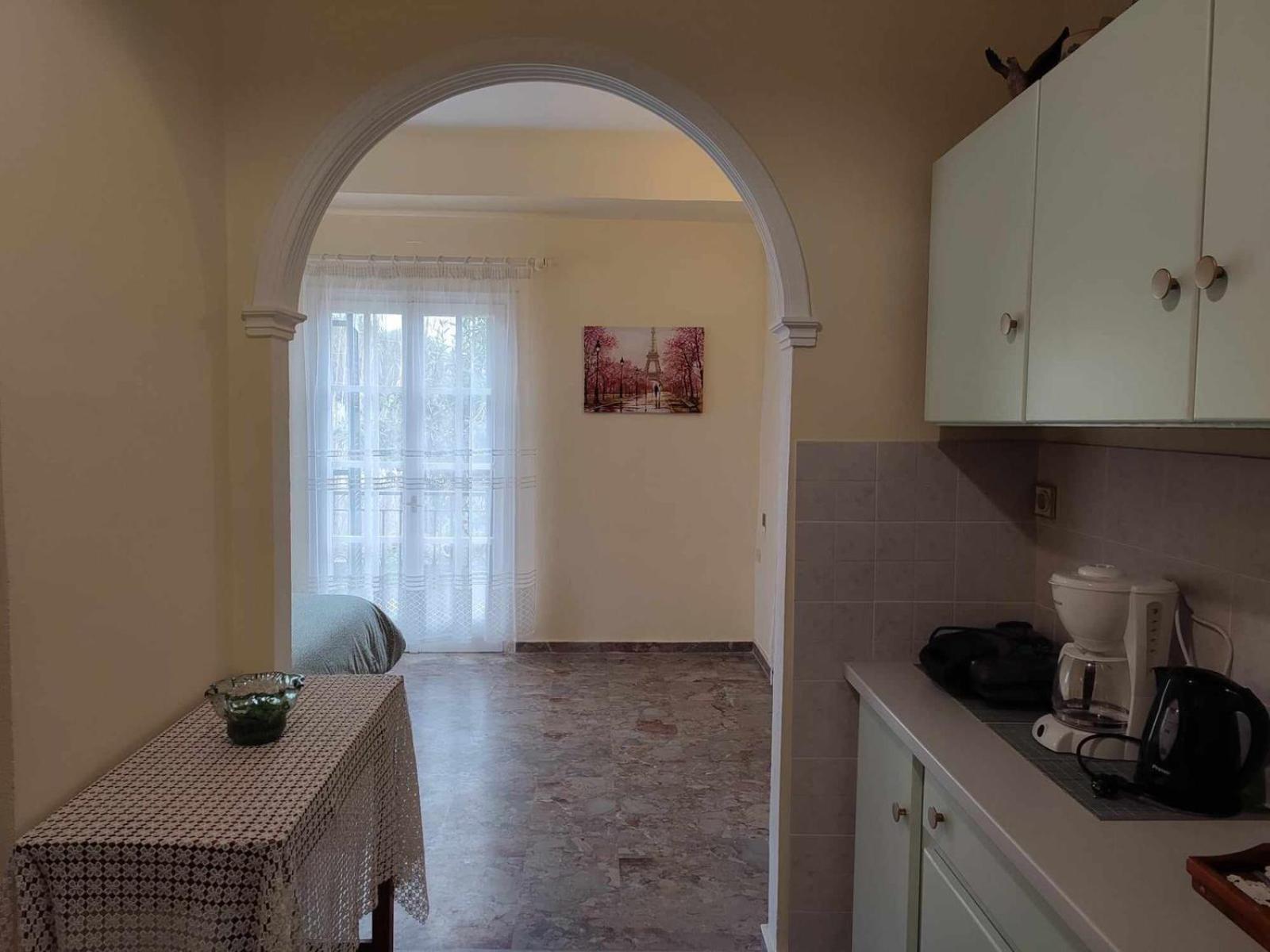 One-Bedroom Apartment - Photo 17