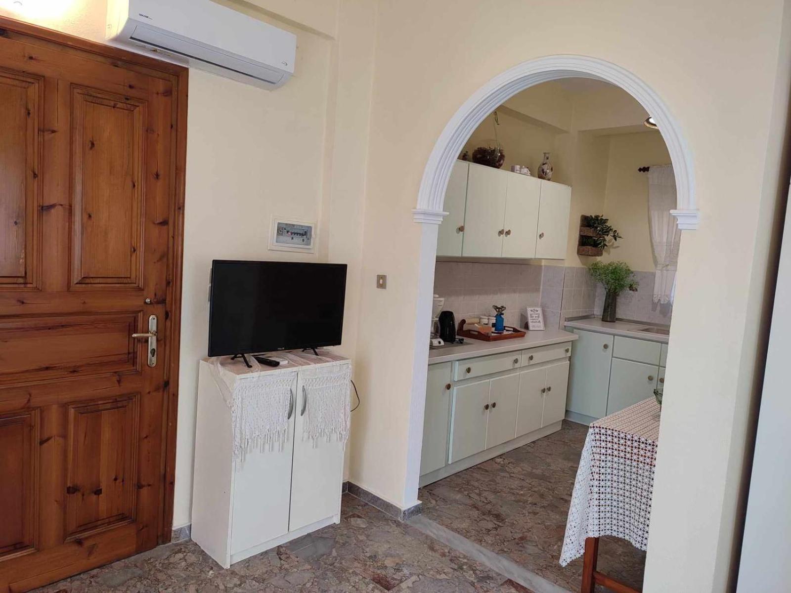 One-Bedroom Apartment - Photo 10