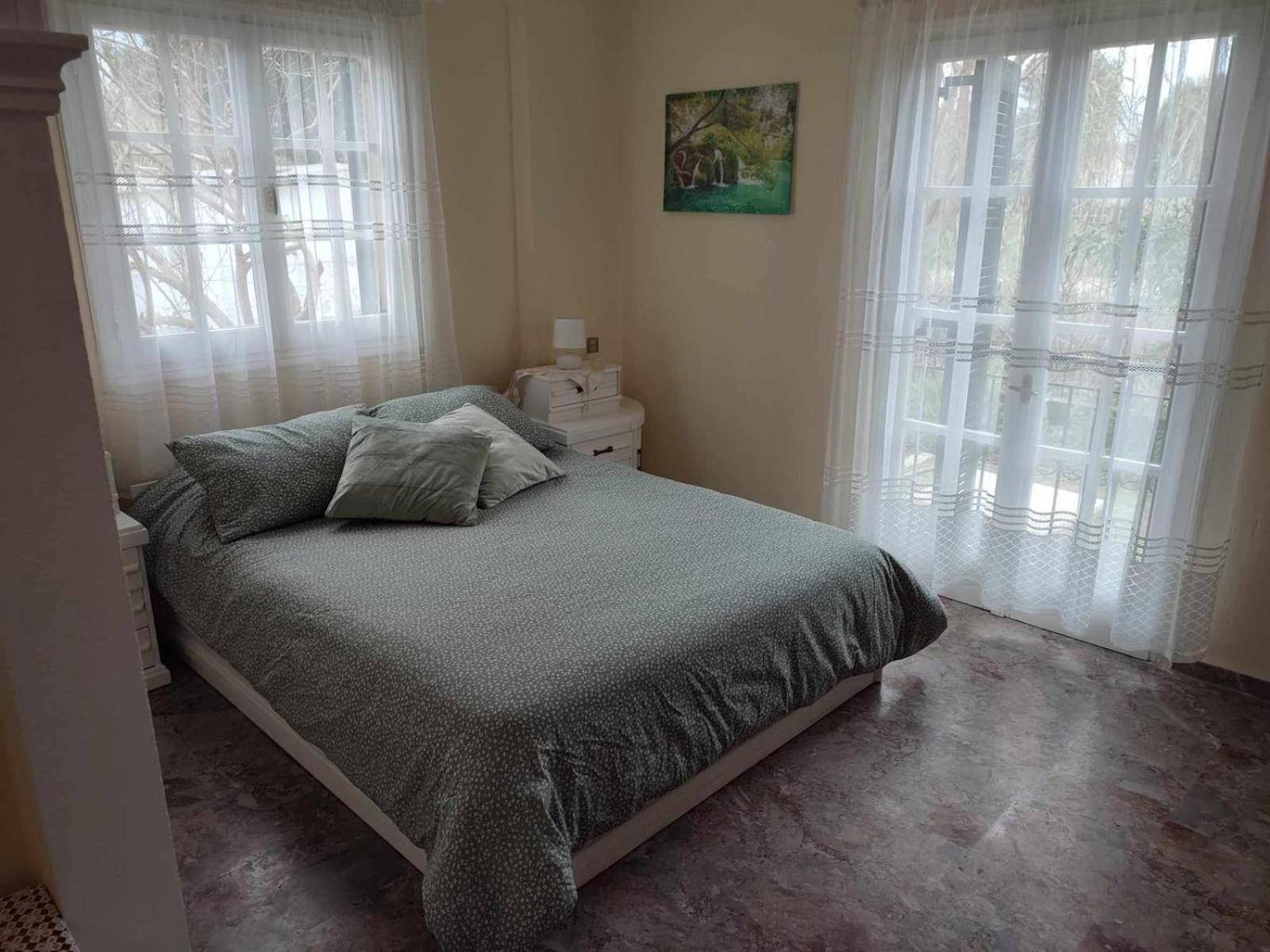 One-Bedroom Apartment - Photo 8