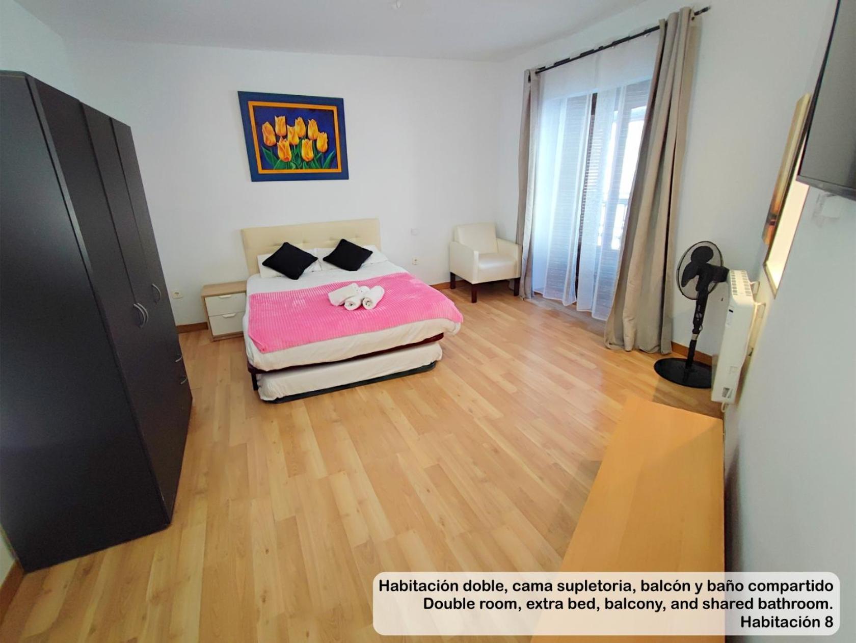 Habitación Cuádruple con Baño Compartido
