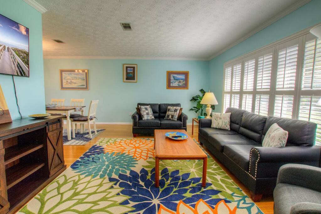 Three-Bedroom House photo 1