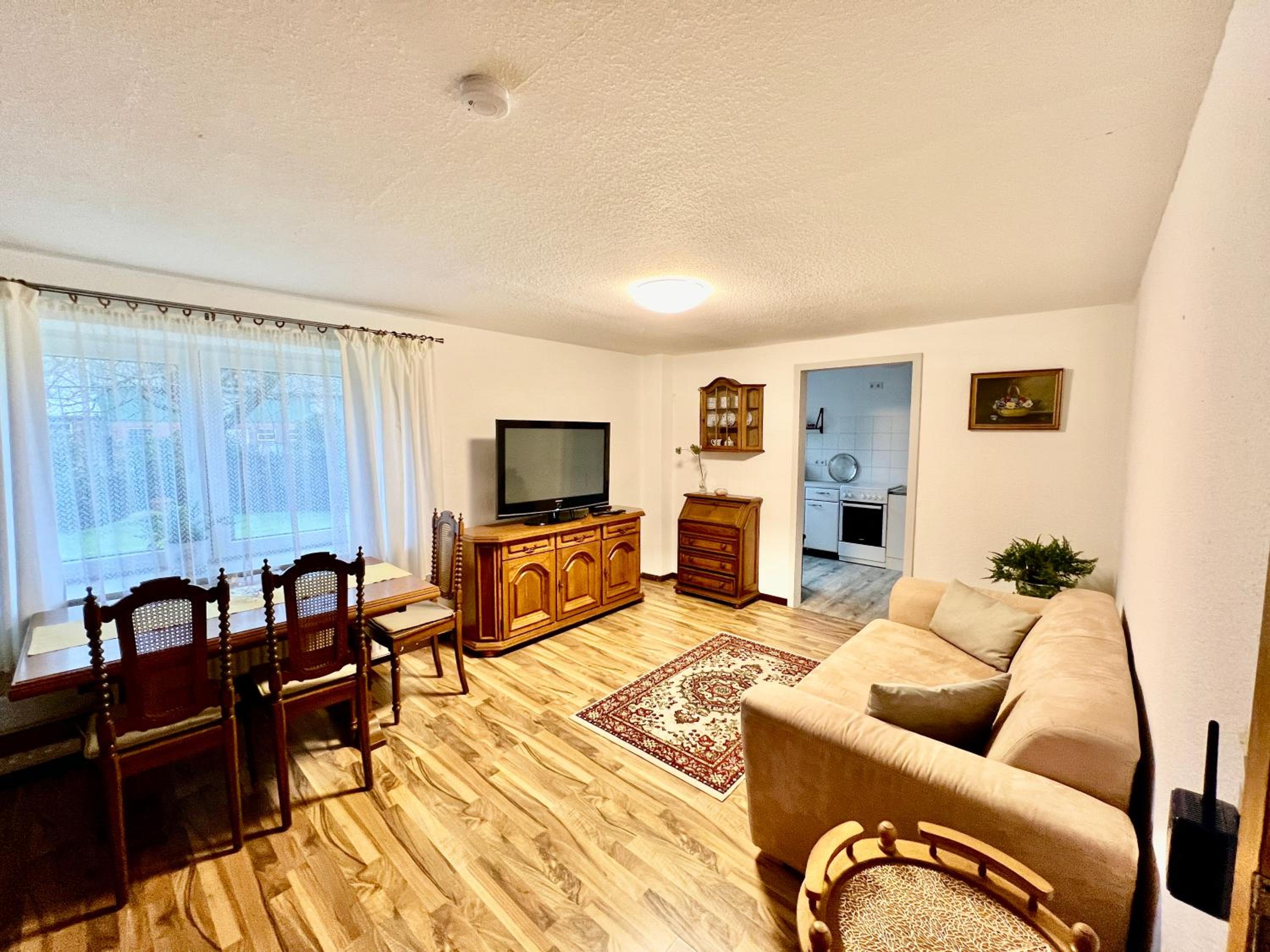One-Bedroom Apartment photo 1