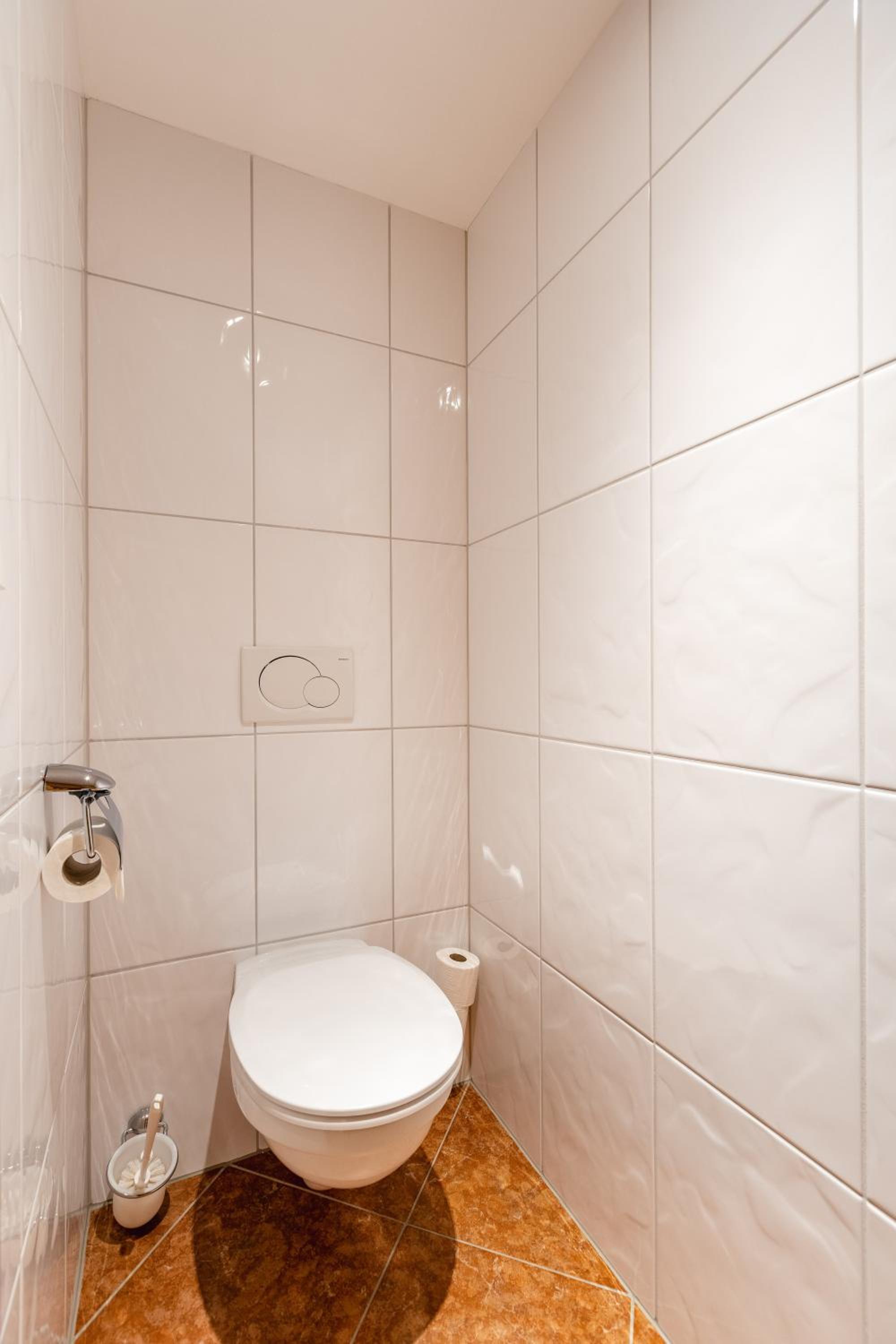Double Room - Photo 17