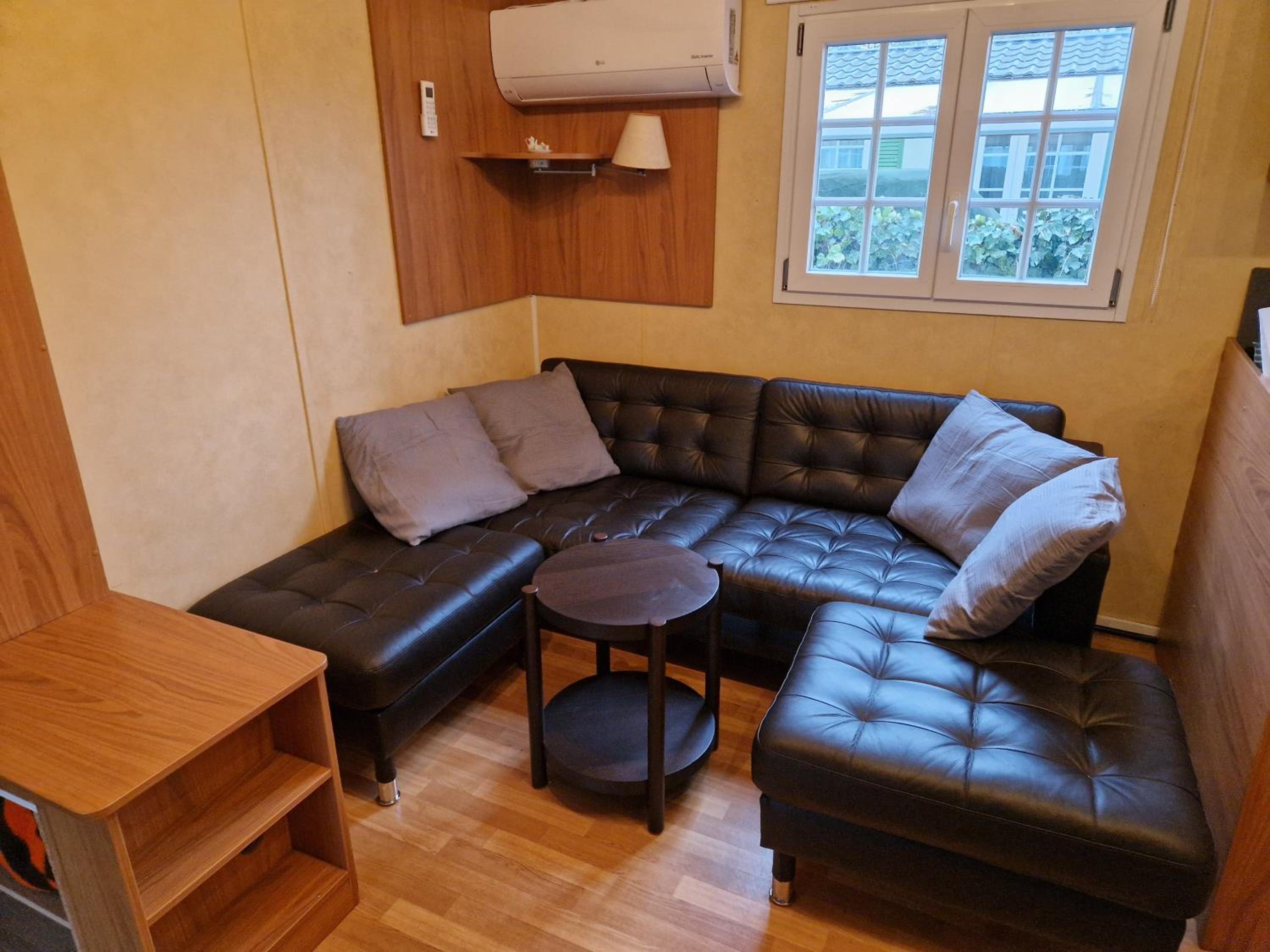 Three-Bedroom Chalet photo 1