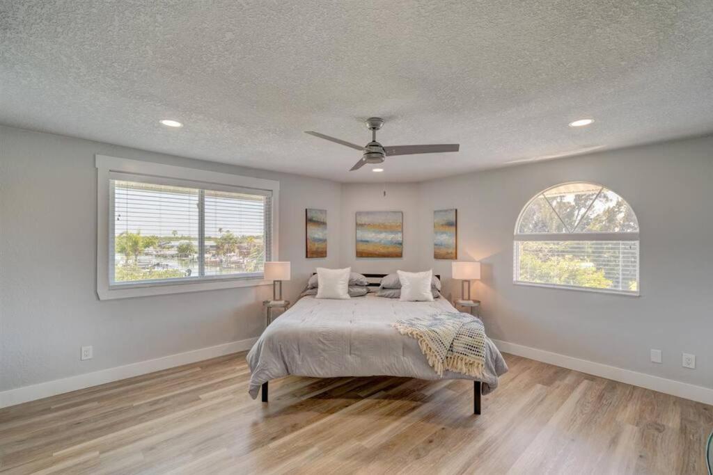 Four-Bedroom House photo 1