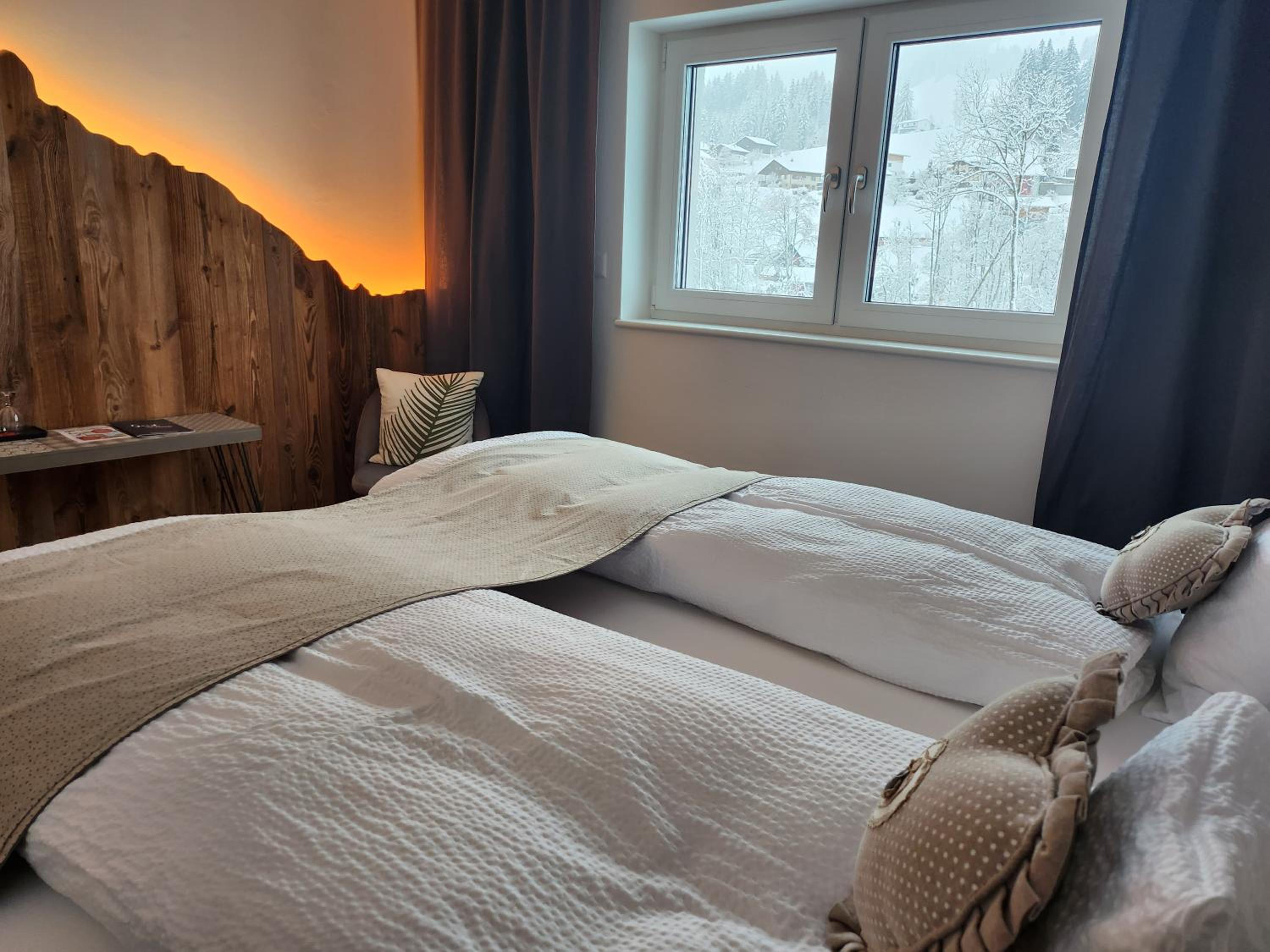 Double Room - Photo 6
