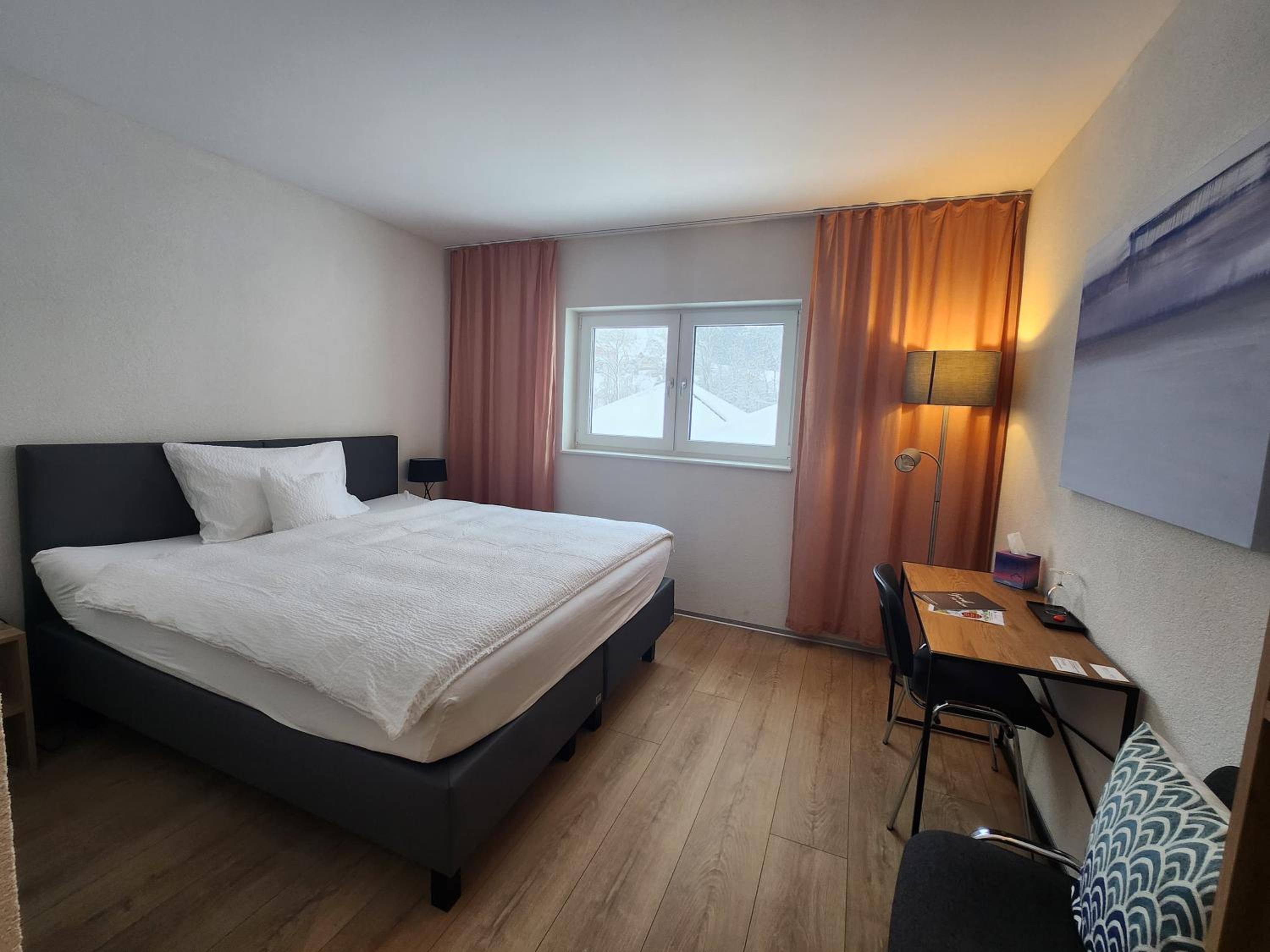 Double Room - Photo 5