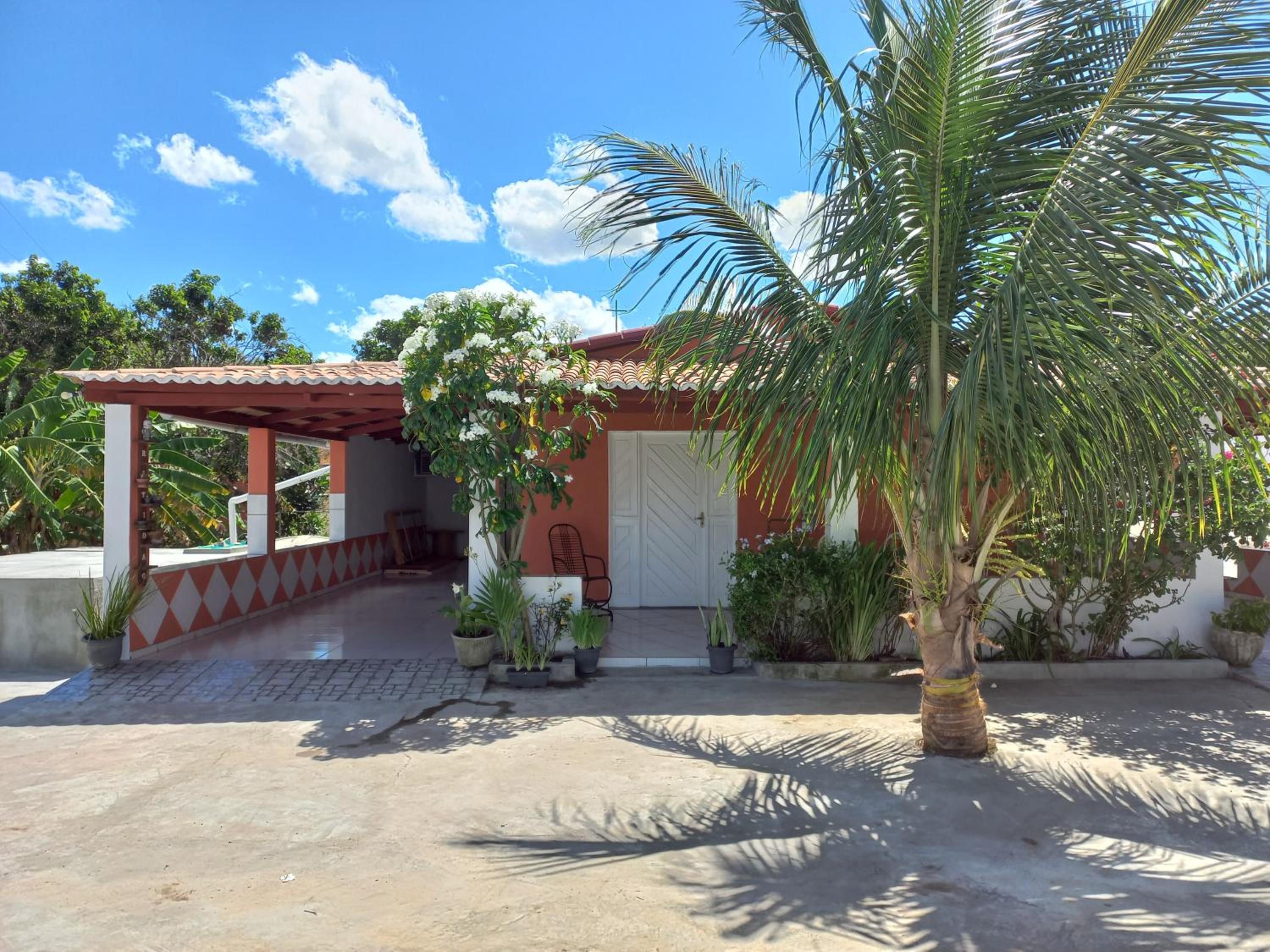 Three-Bedroom House photo 3