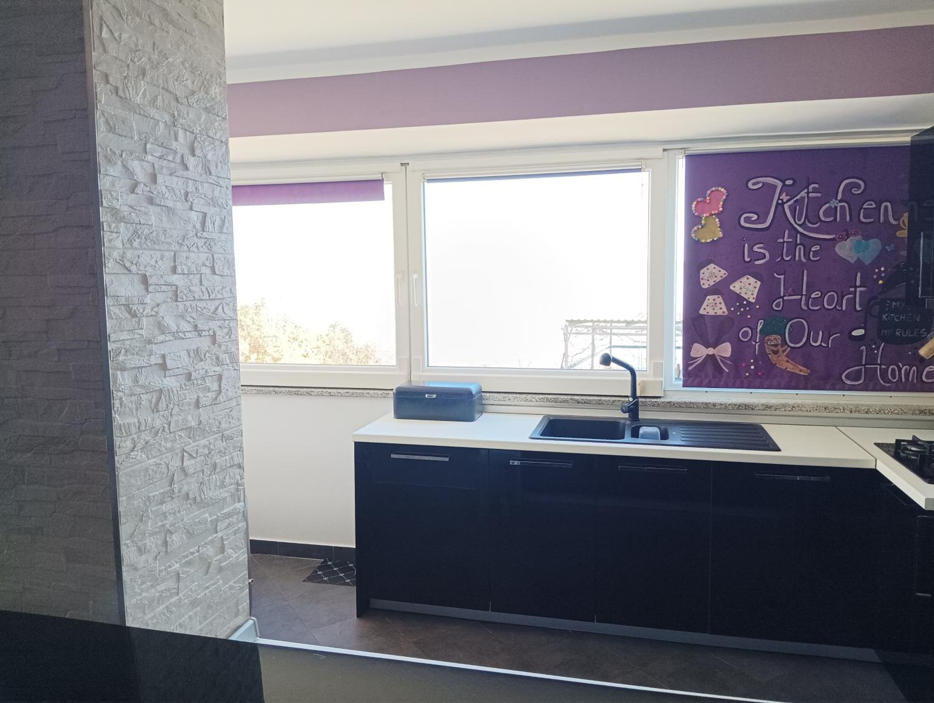 Apartment photo 2