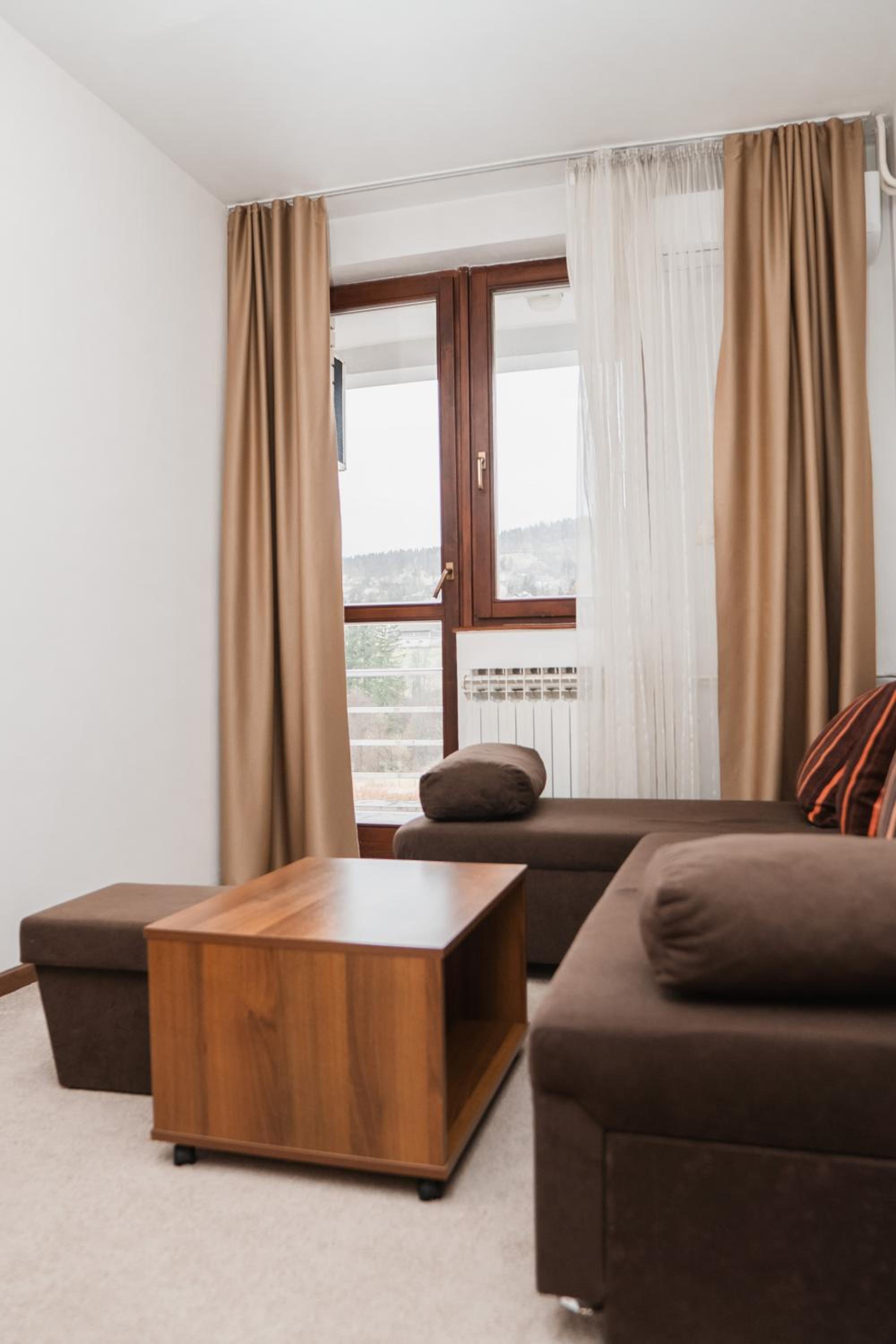 Twin Room - Photo 13