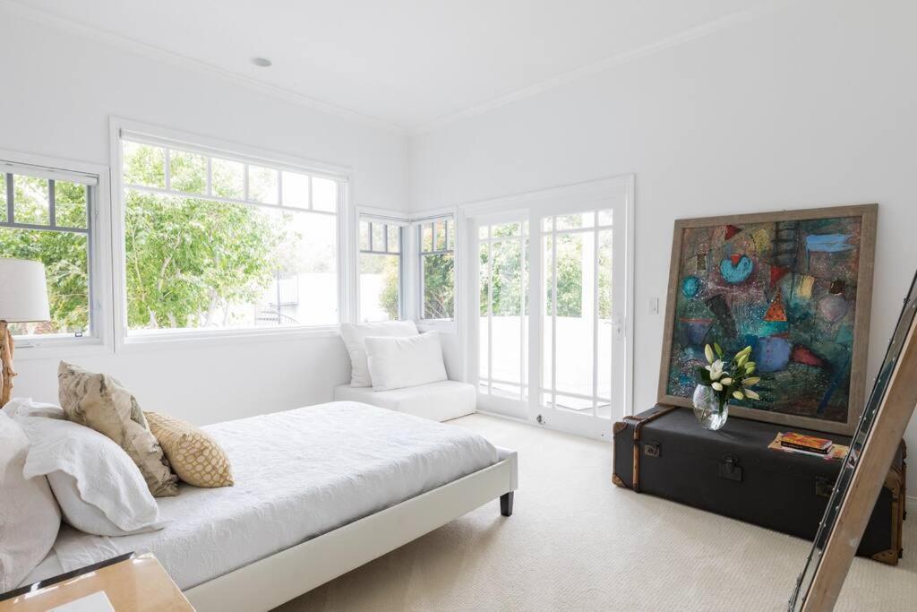 Three-Bedroom Villa photo 2