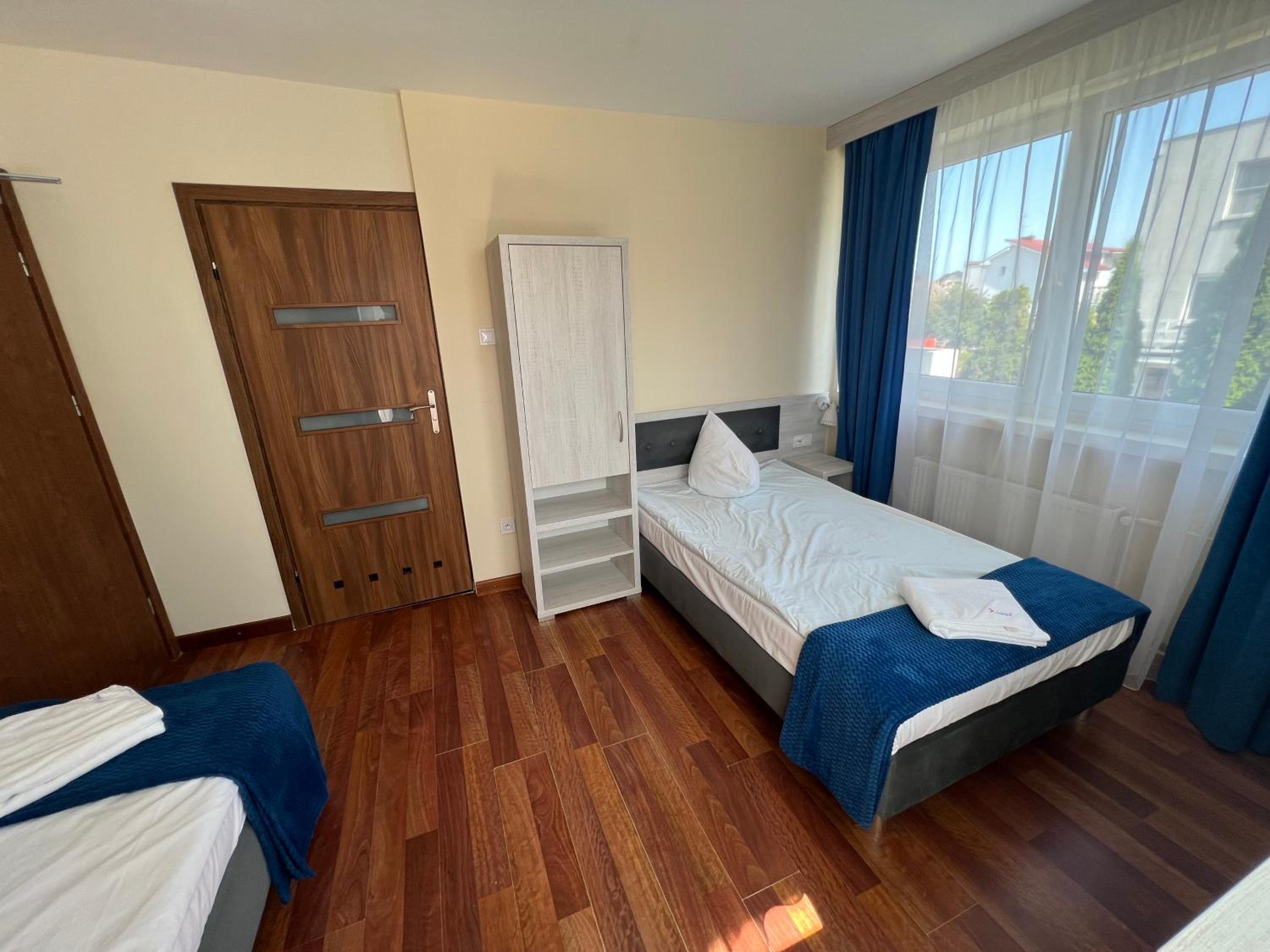Triple Room with Private Bathroom photo 2
