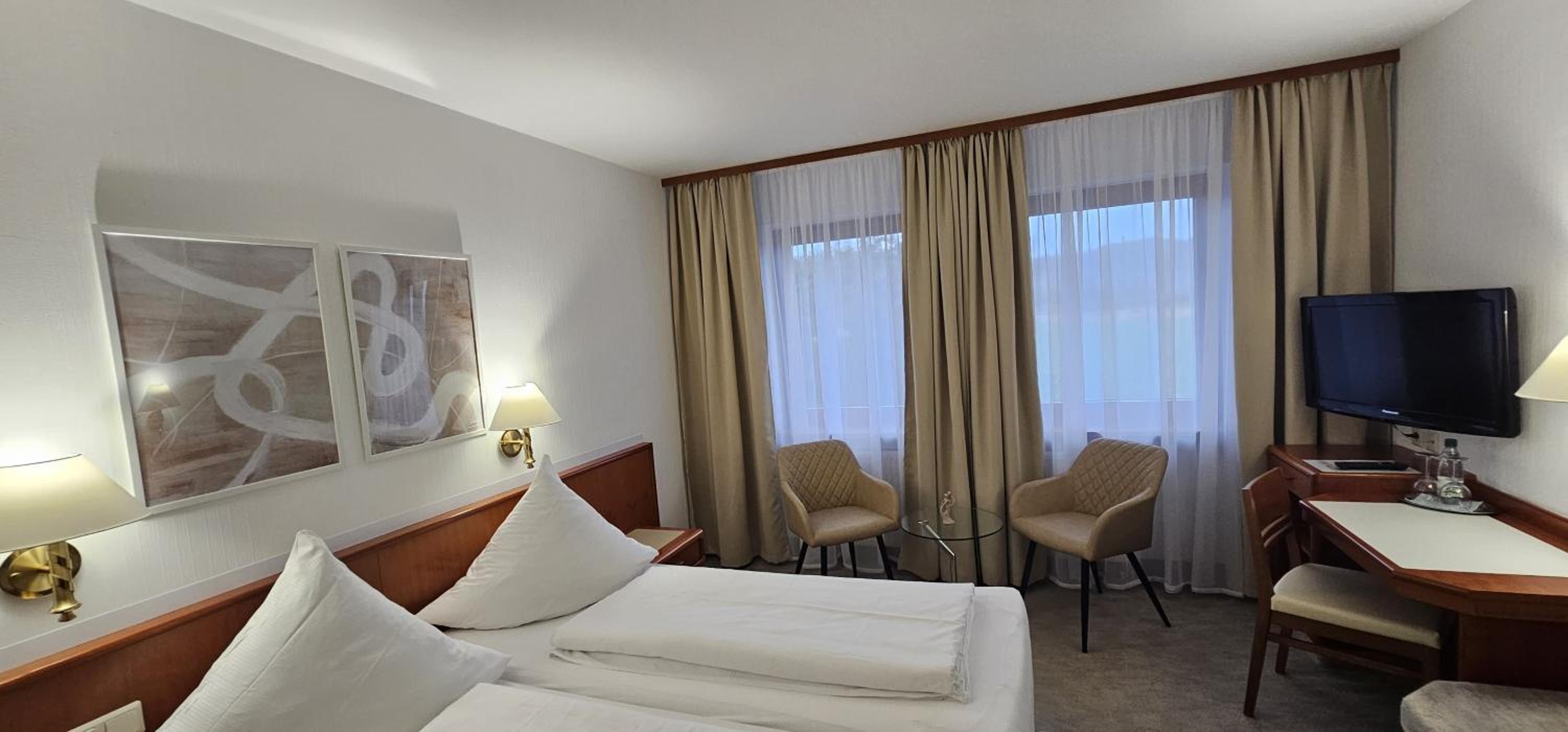 Double Room - Photo 9