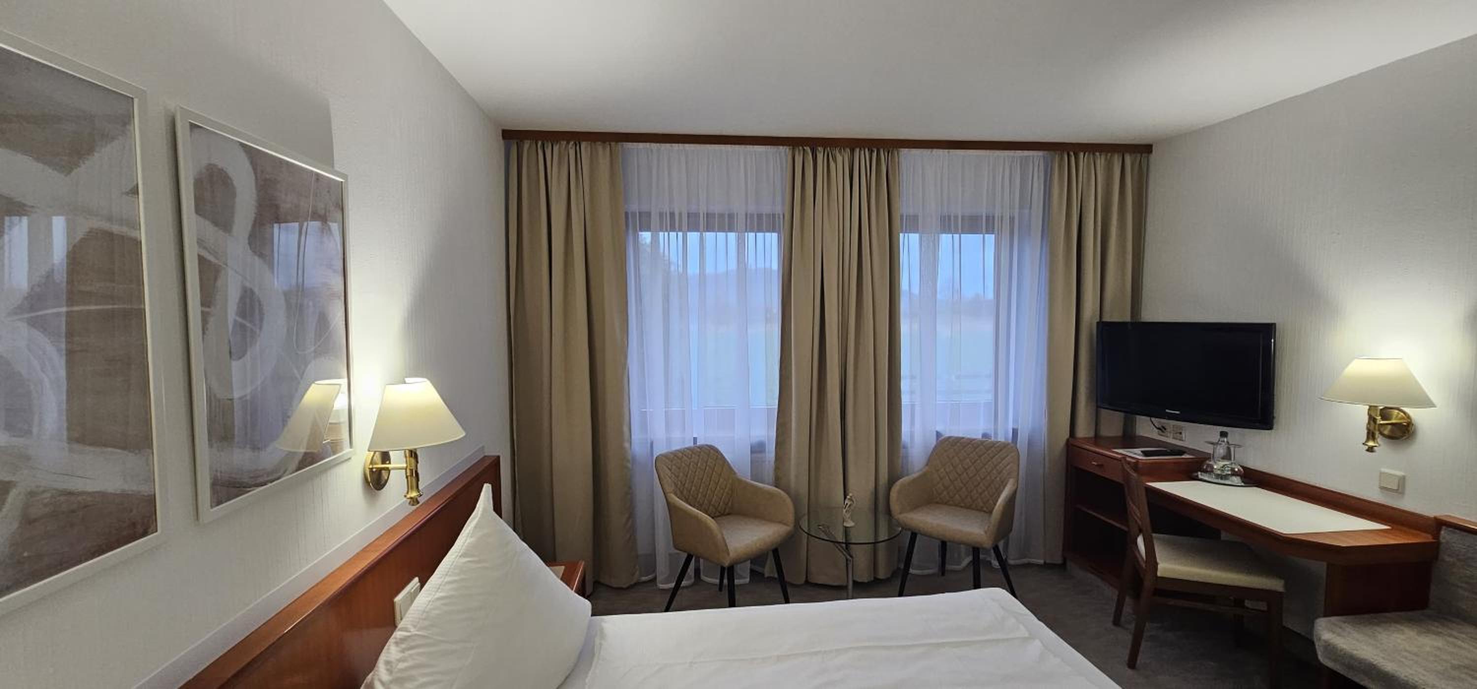 Double Room - Photo 11