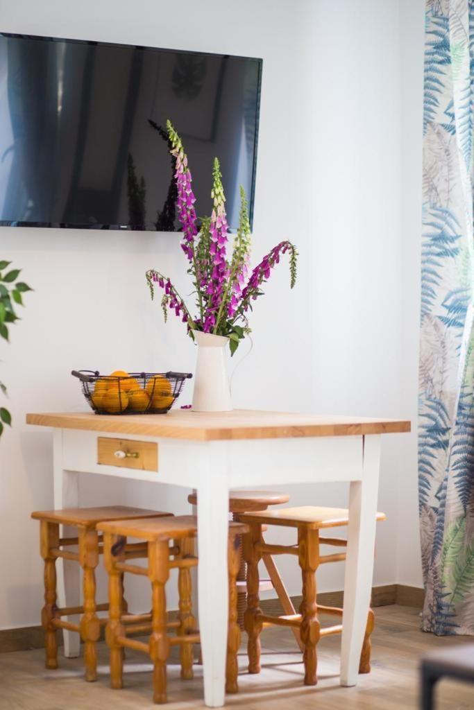 Apartment with Garden View photo 3