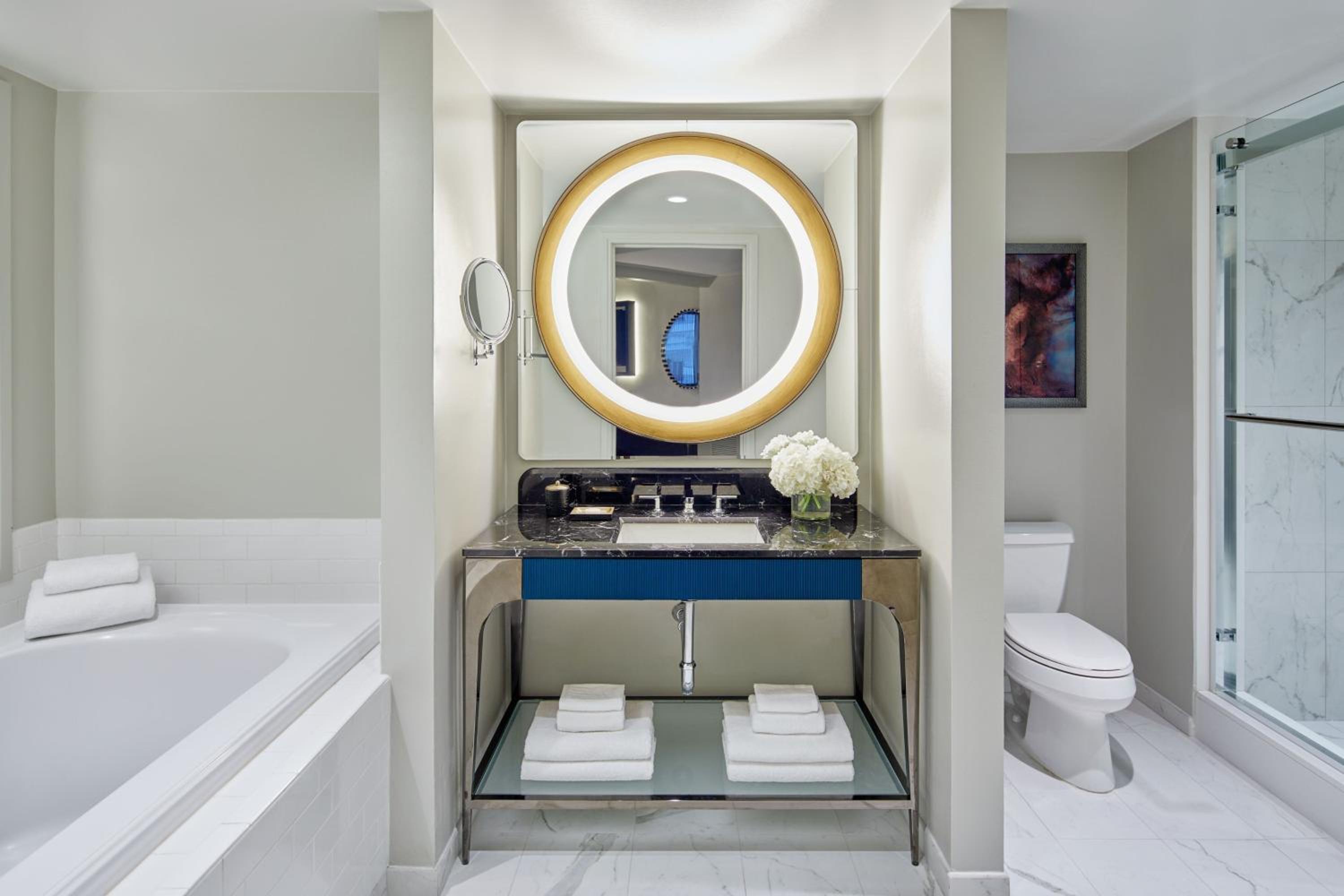 King Suite with Sofa Bed and Spa Bath