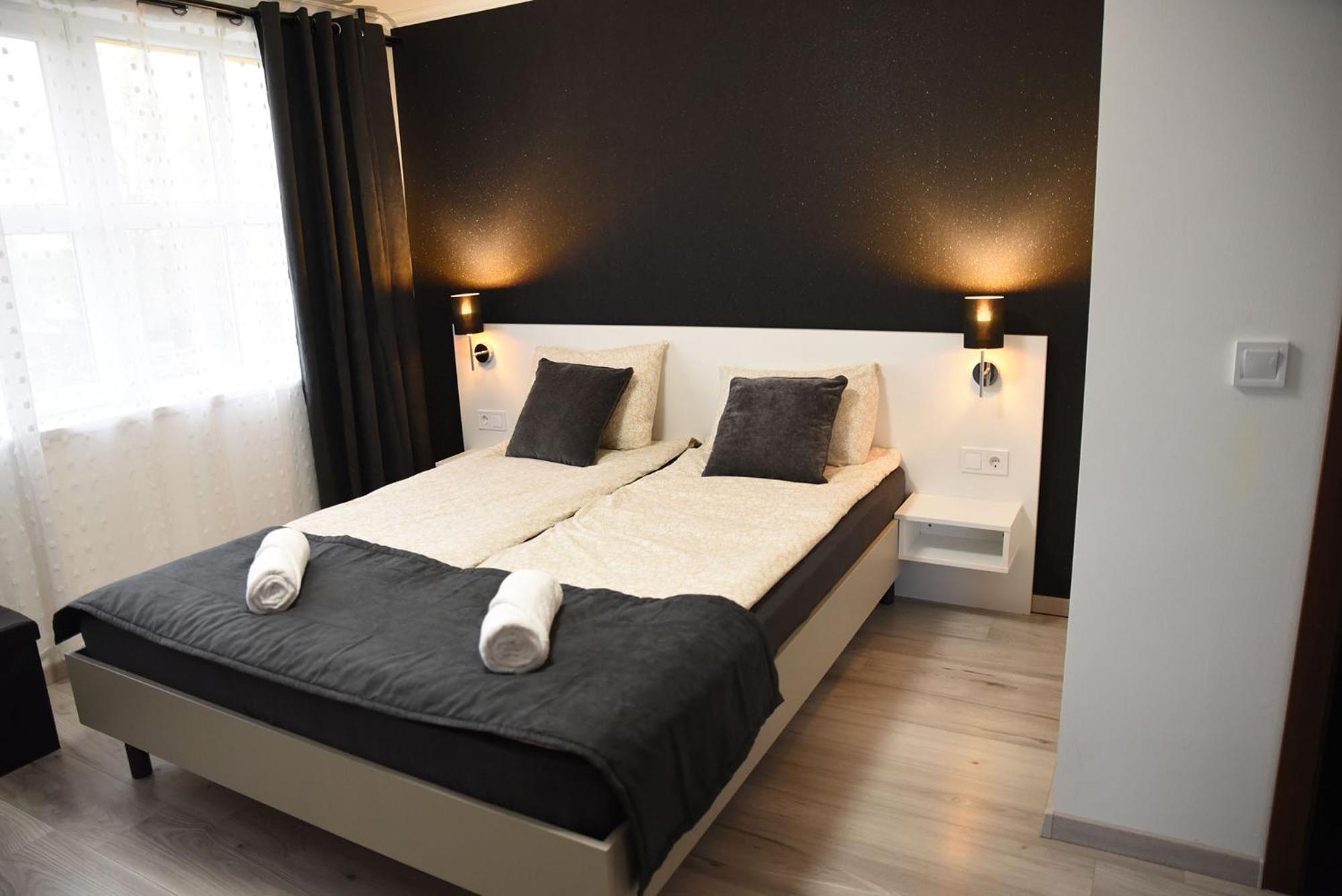 Double Room with Private Bathroom photo 1
