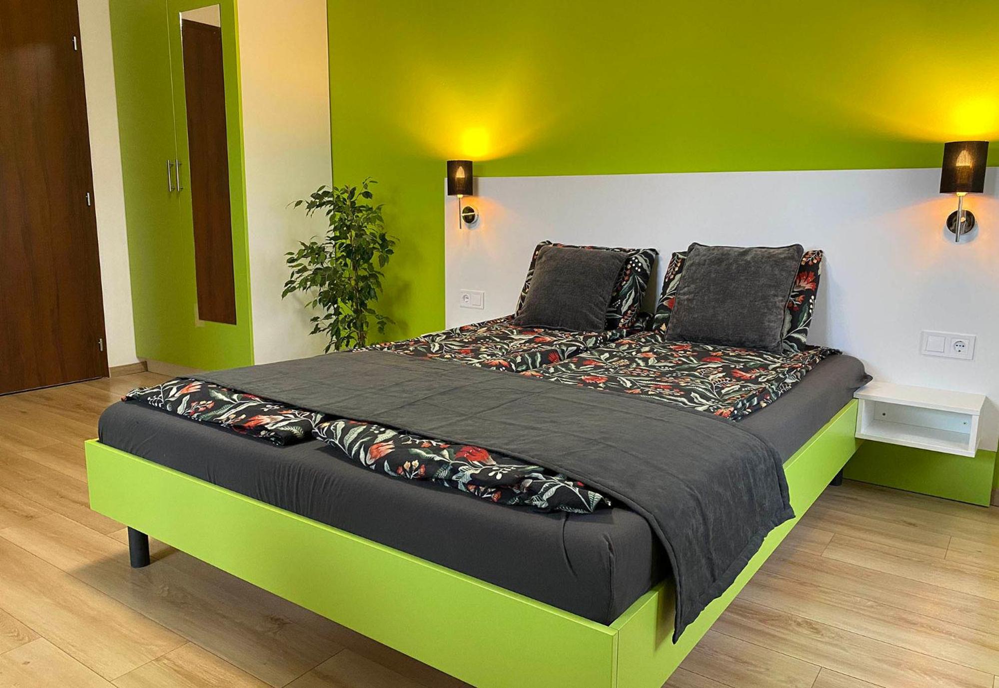 Triple Room with Pool View photo 1