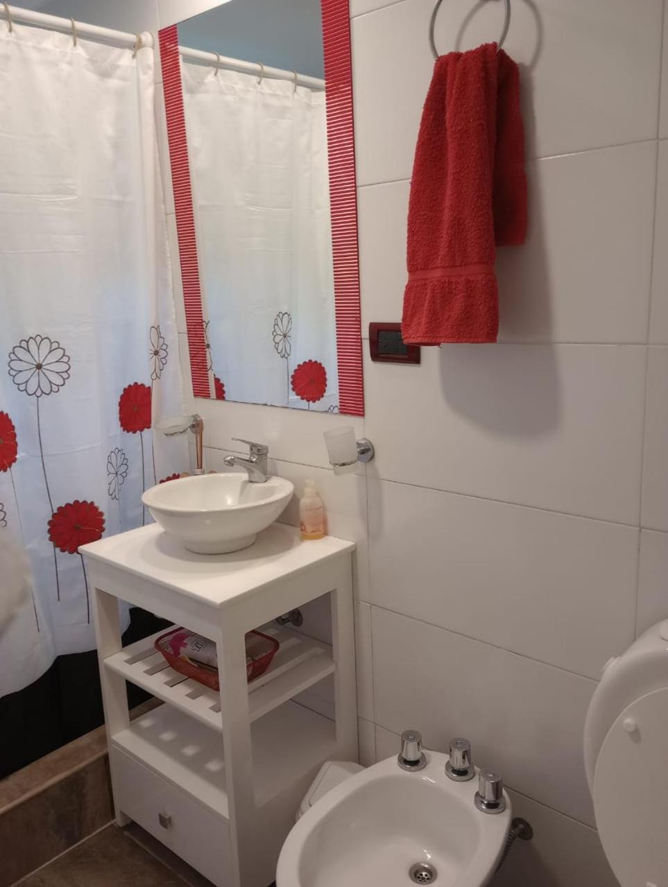 One-Bedroom House photo 3