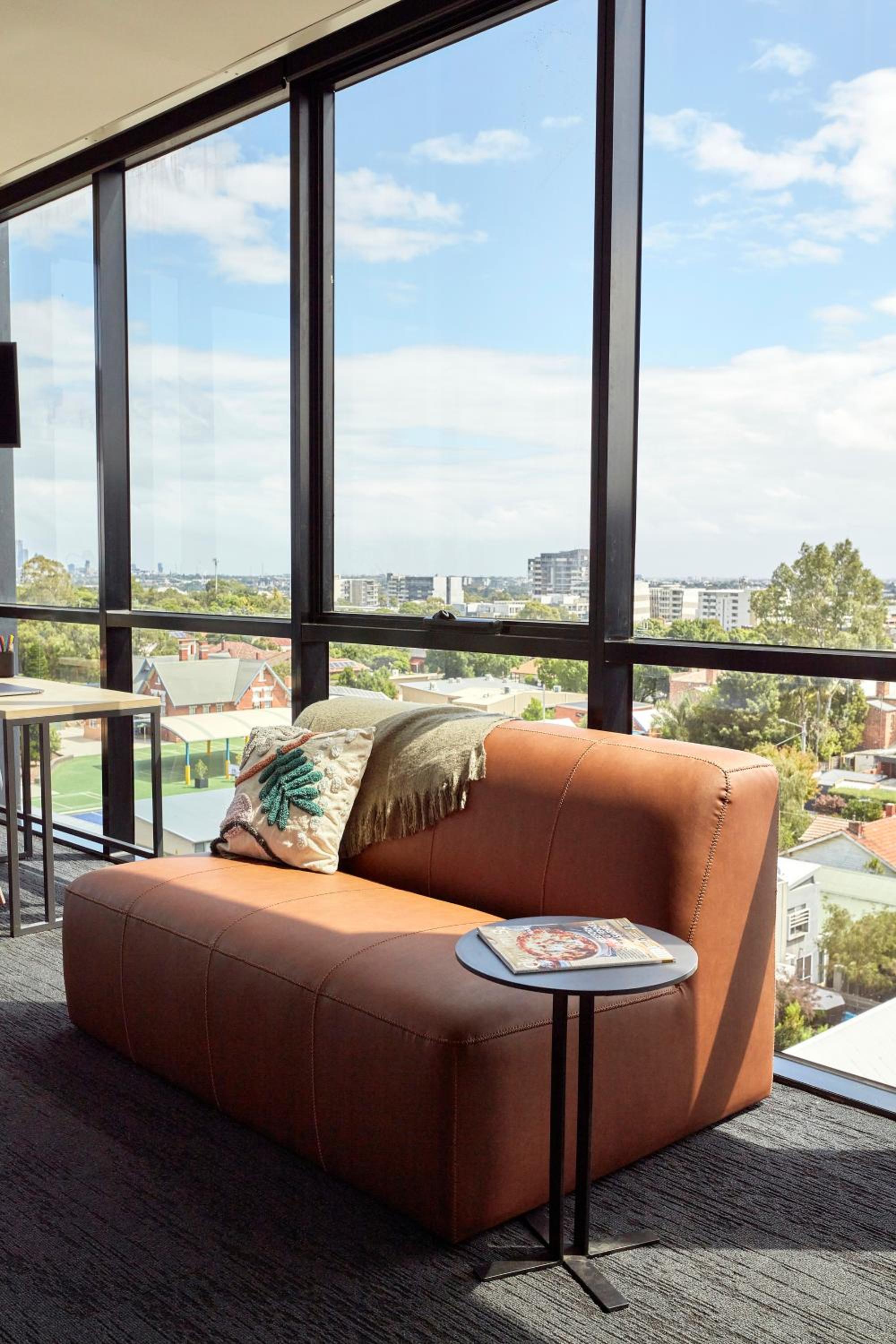 Greatest Studio King with Balcony - Photo 5