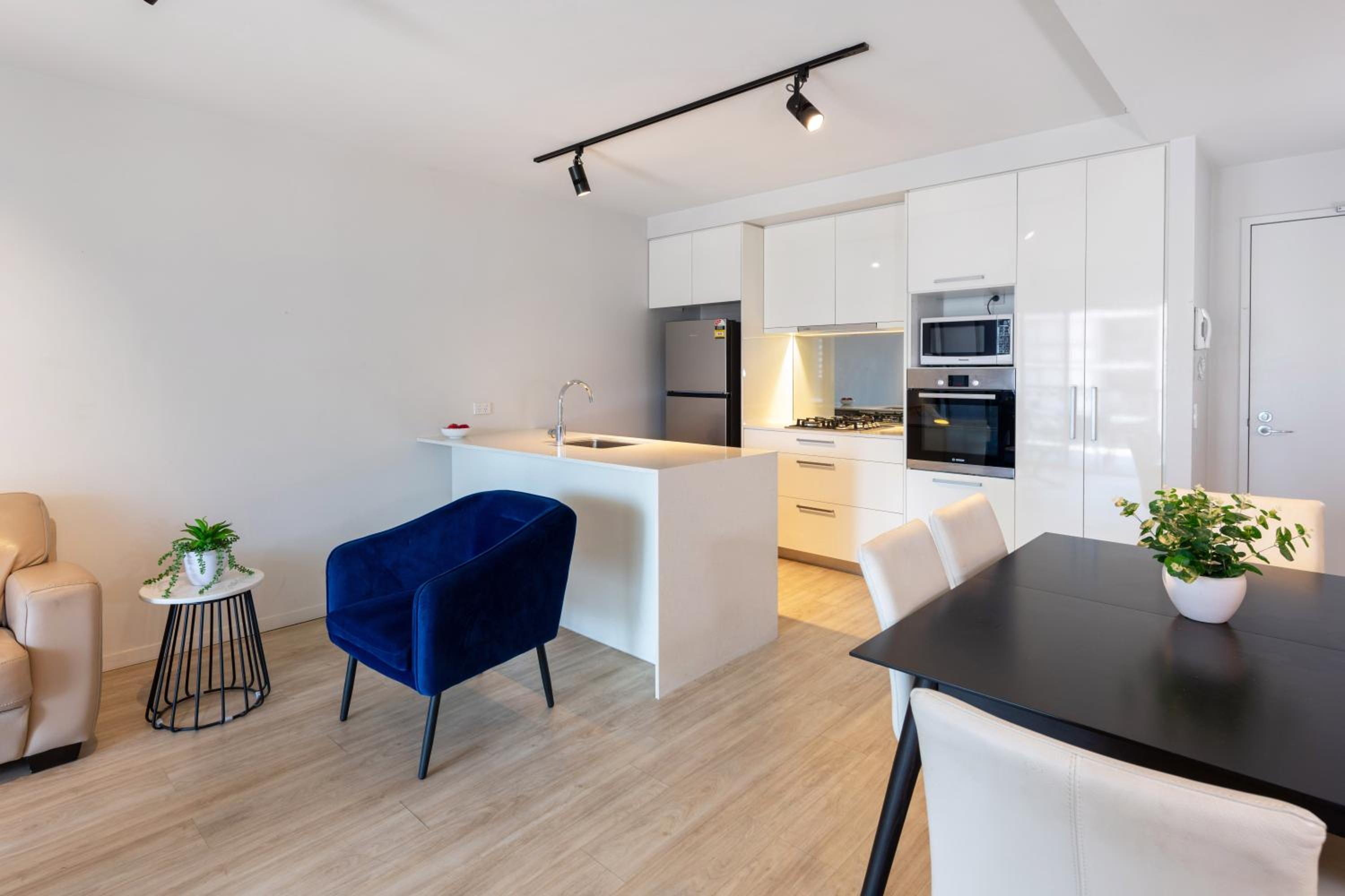 Three Bedroom Dual Key Apartment thumbnail 5