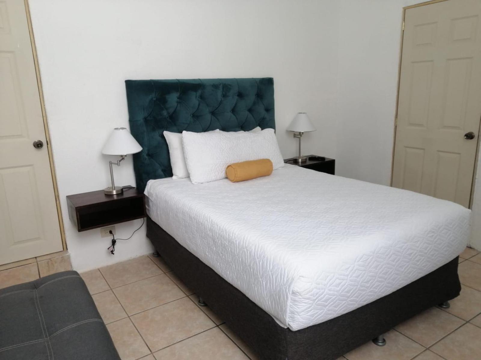 Double Room with Private Bathroom photo 1