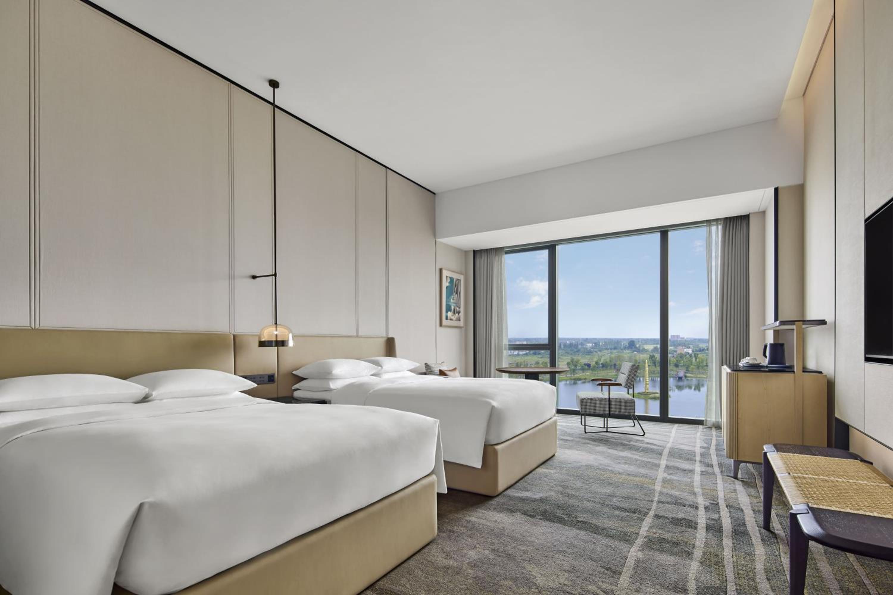 Premium Twin Room with City View