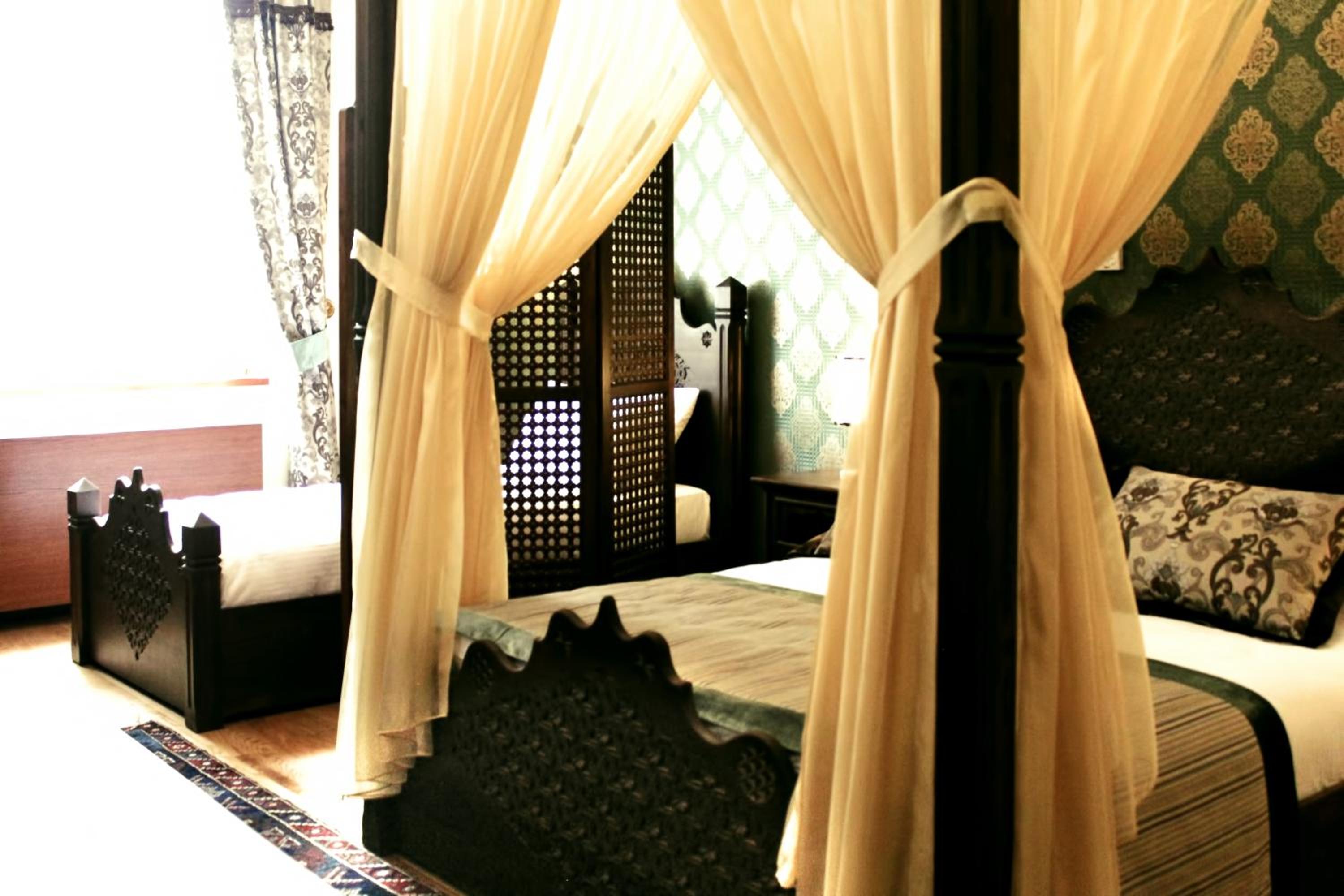 Comfort Family Room - Photo 9
